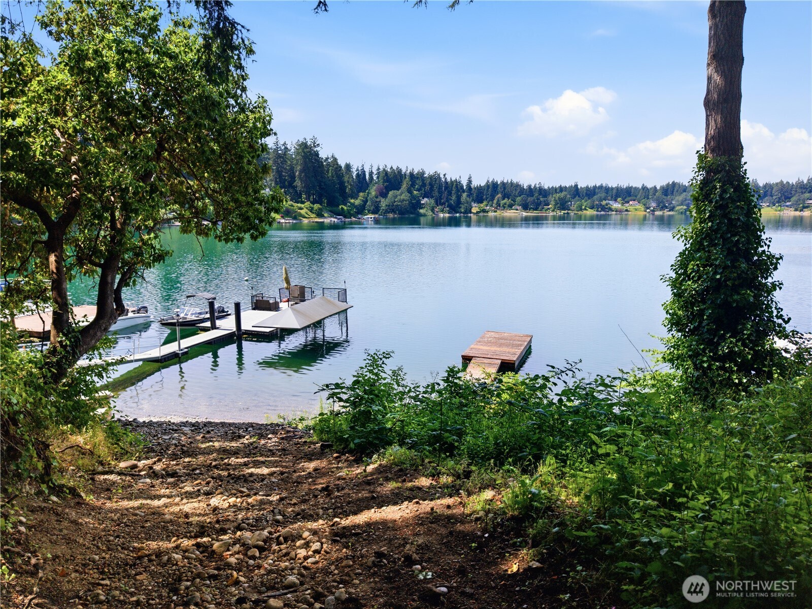 12795 Gravelly Lake Drive Property Photo 3