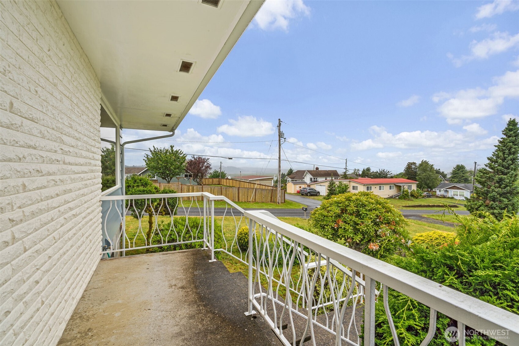 209 Harrison Street Property Photo 5