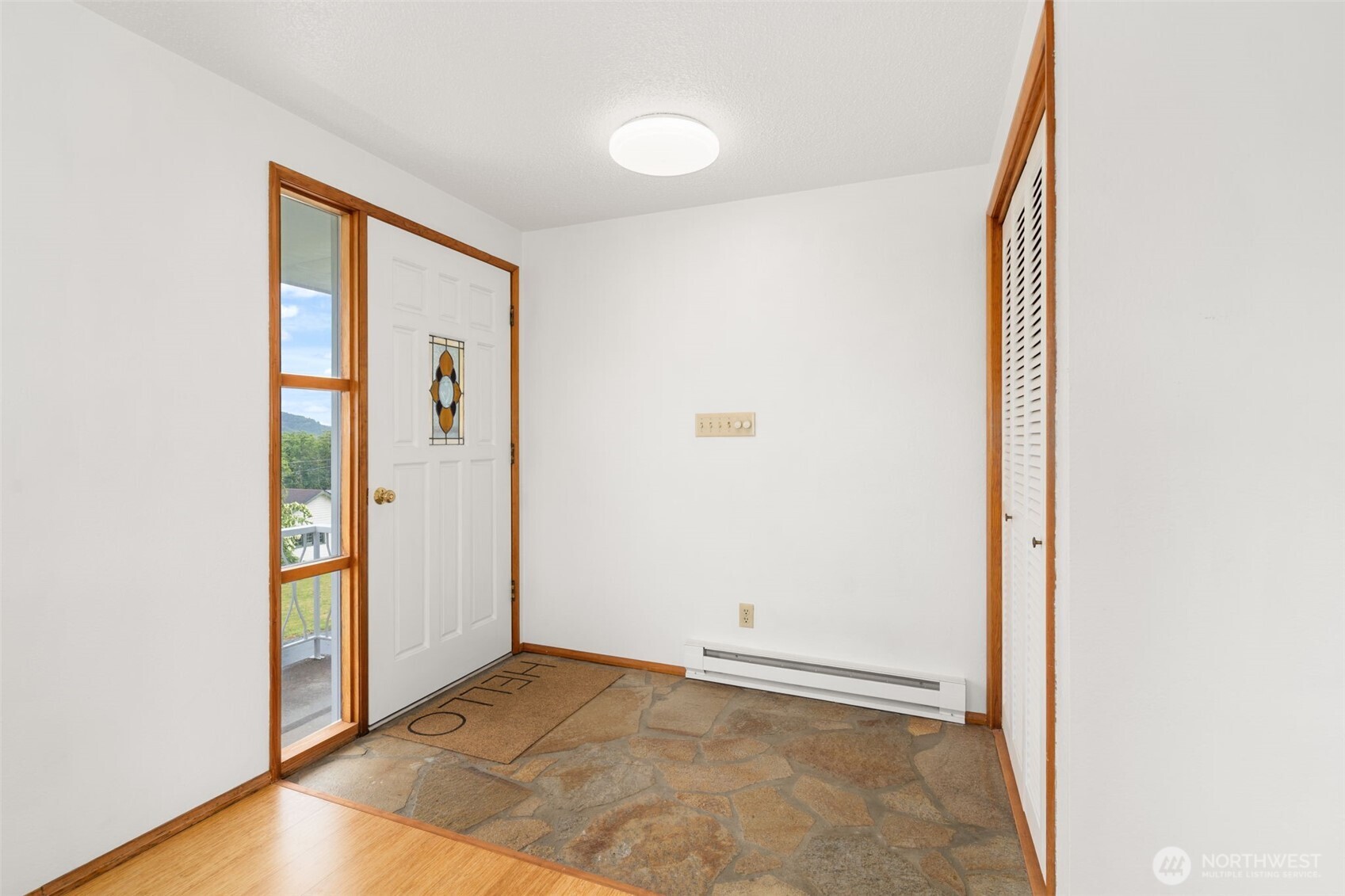 209 Harrison Street Property Photo 6