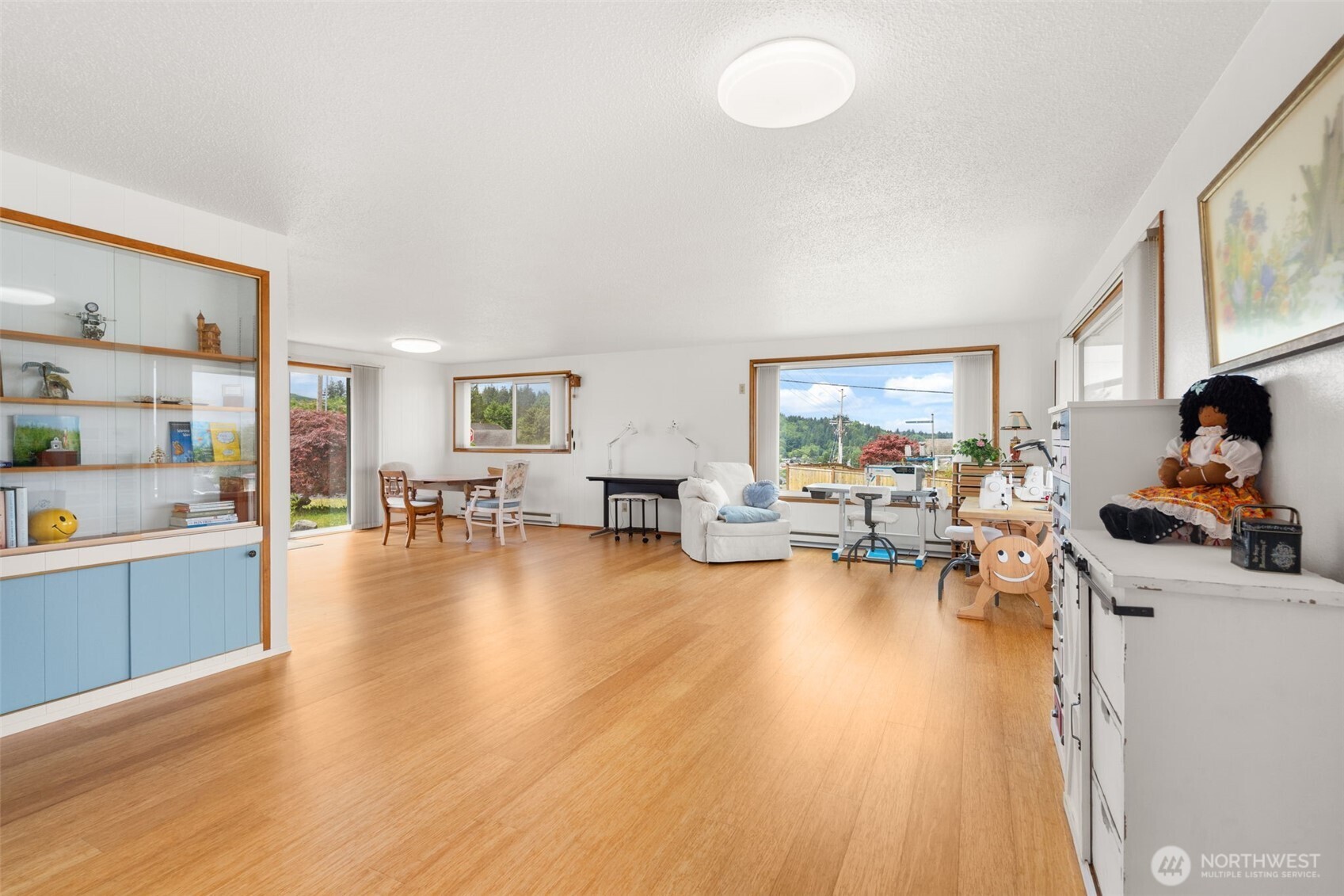 209 Harrison Street Property Photo 8