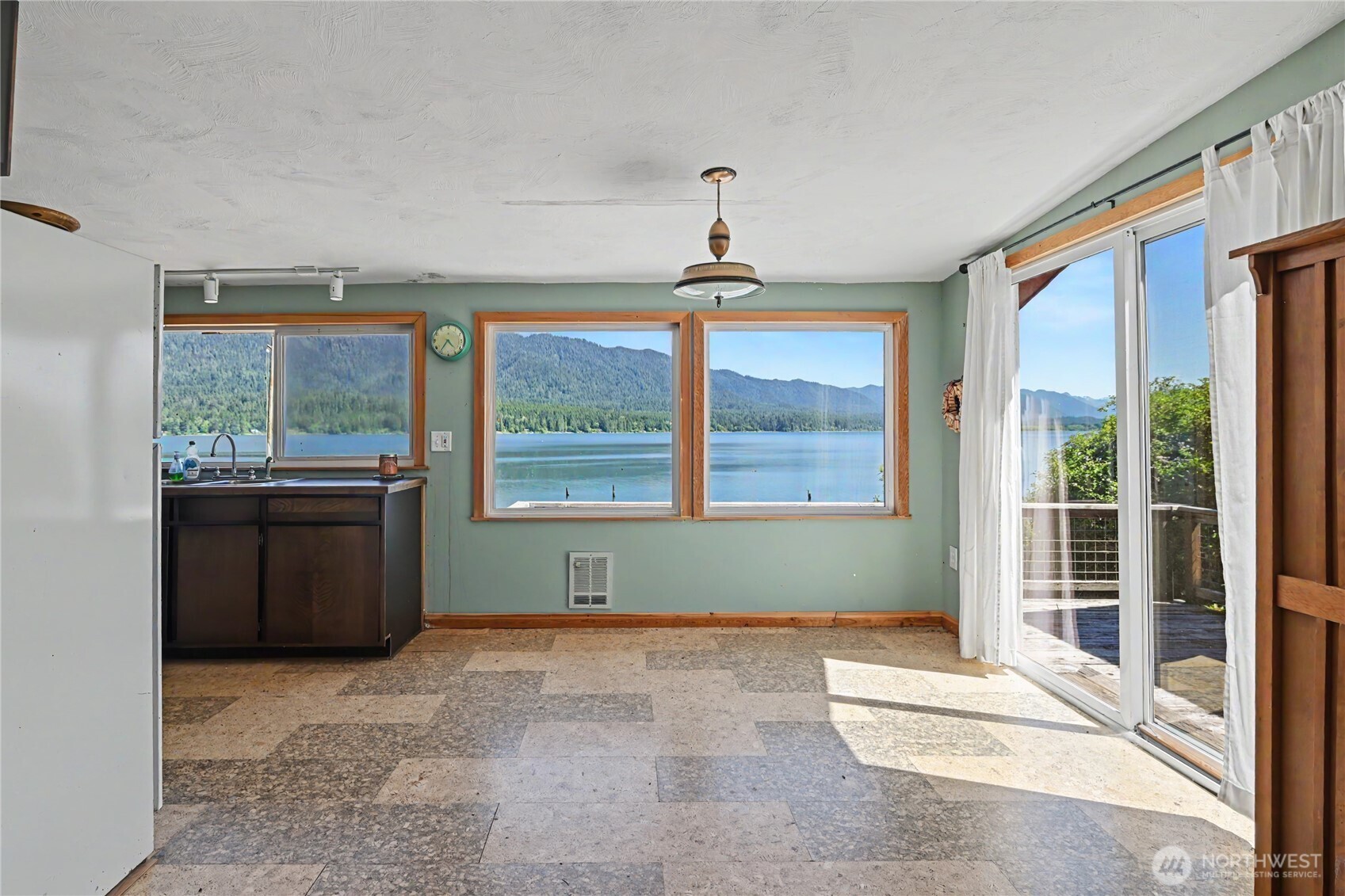 60 Lake Drive Property Photo 6