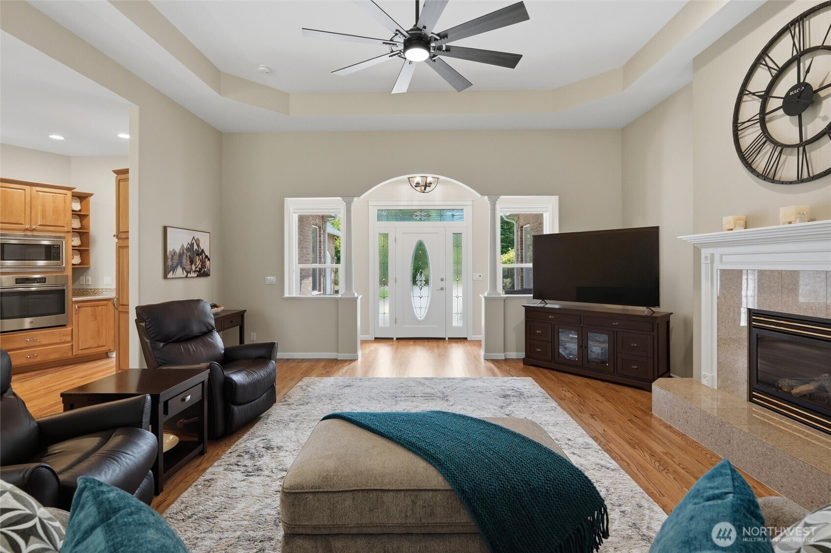 7445 Mccormick Woods Drive Property Photo 3