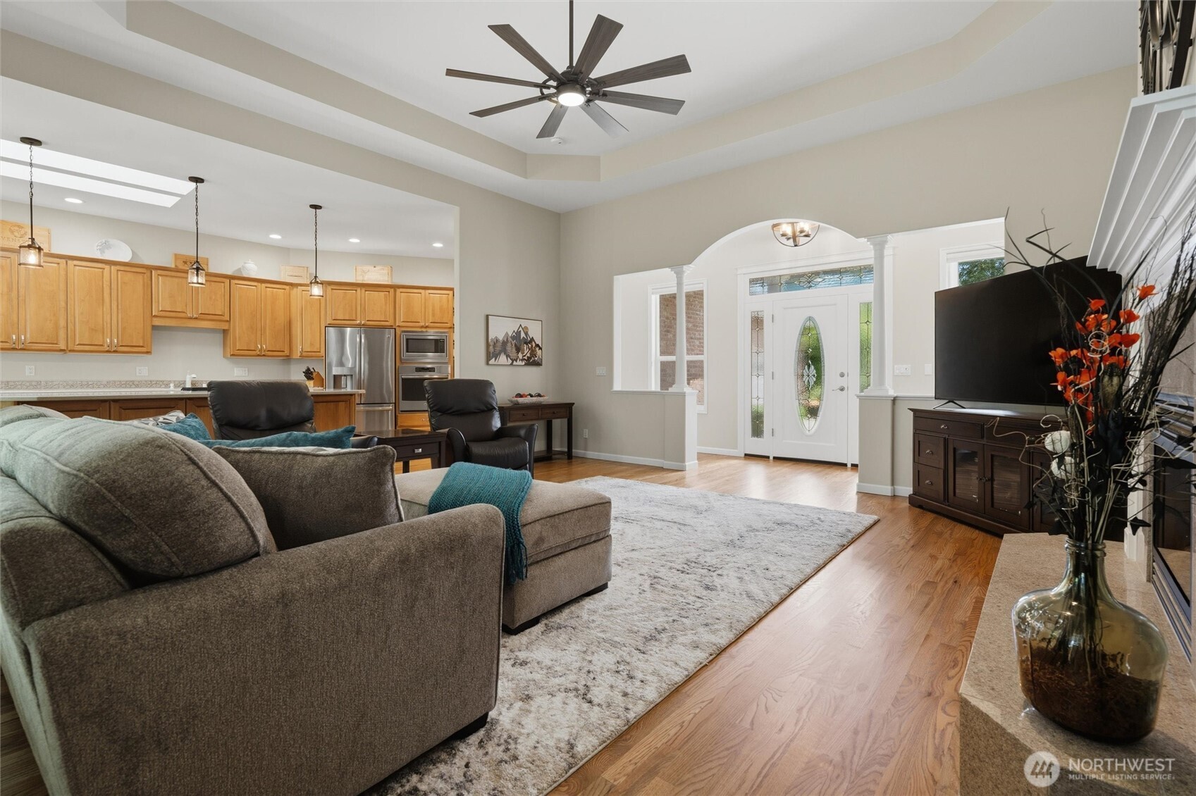 7445 Mccormick Woods Drive Property Photo 8