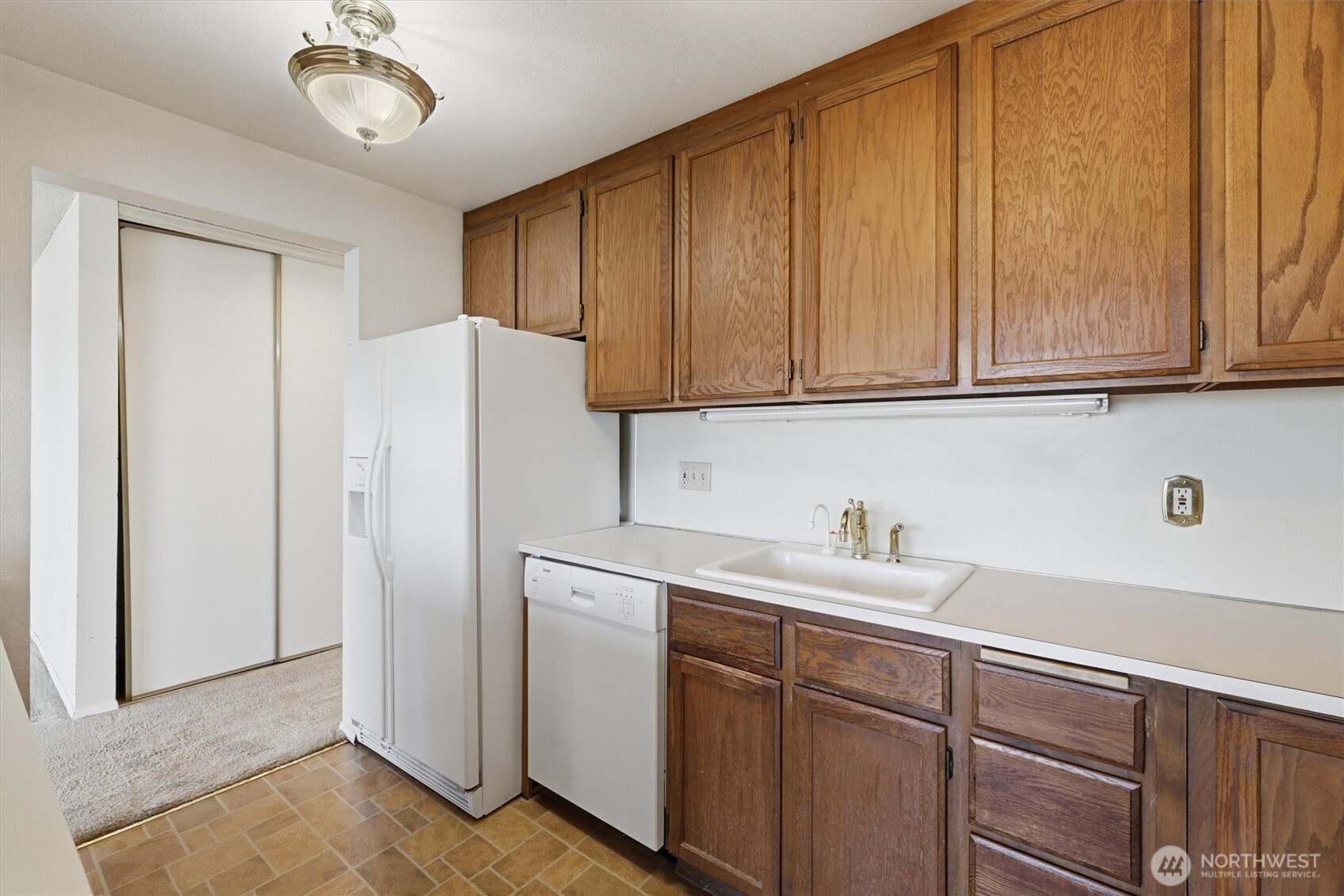 601 S 227th Street 407n Property Photo 16