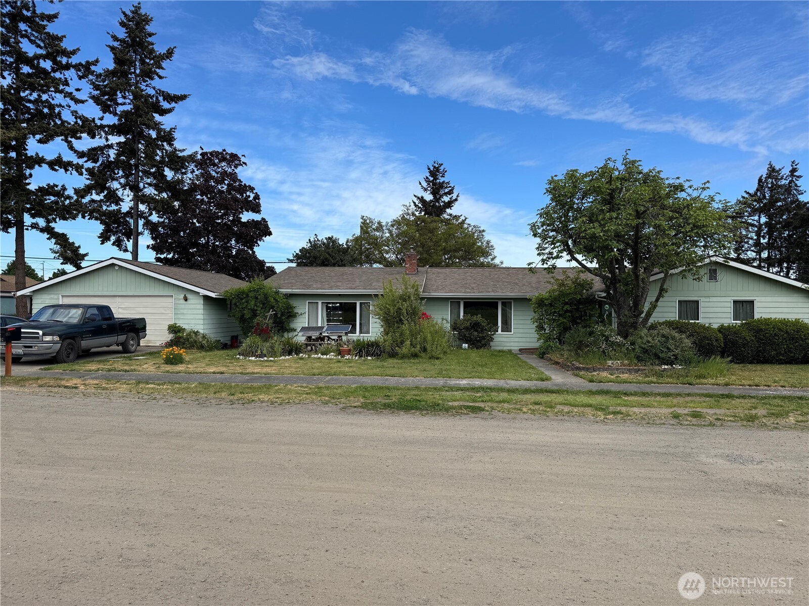 402 G W Maple Street Property Photo 1