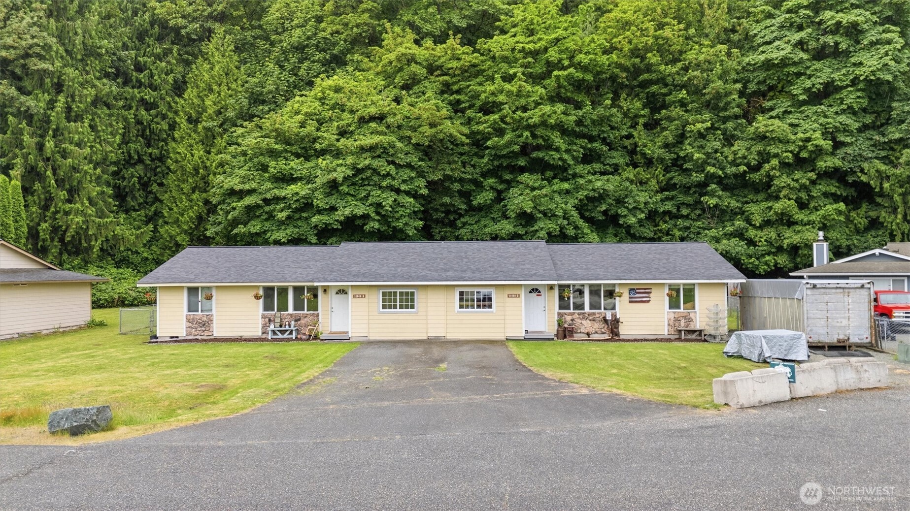 11040 N Skagit Street A & B Property Photo 1