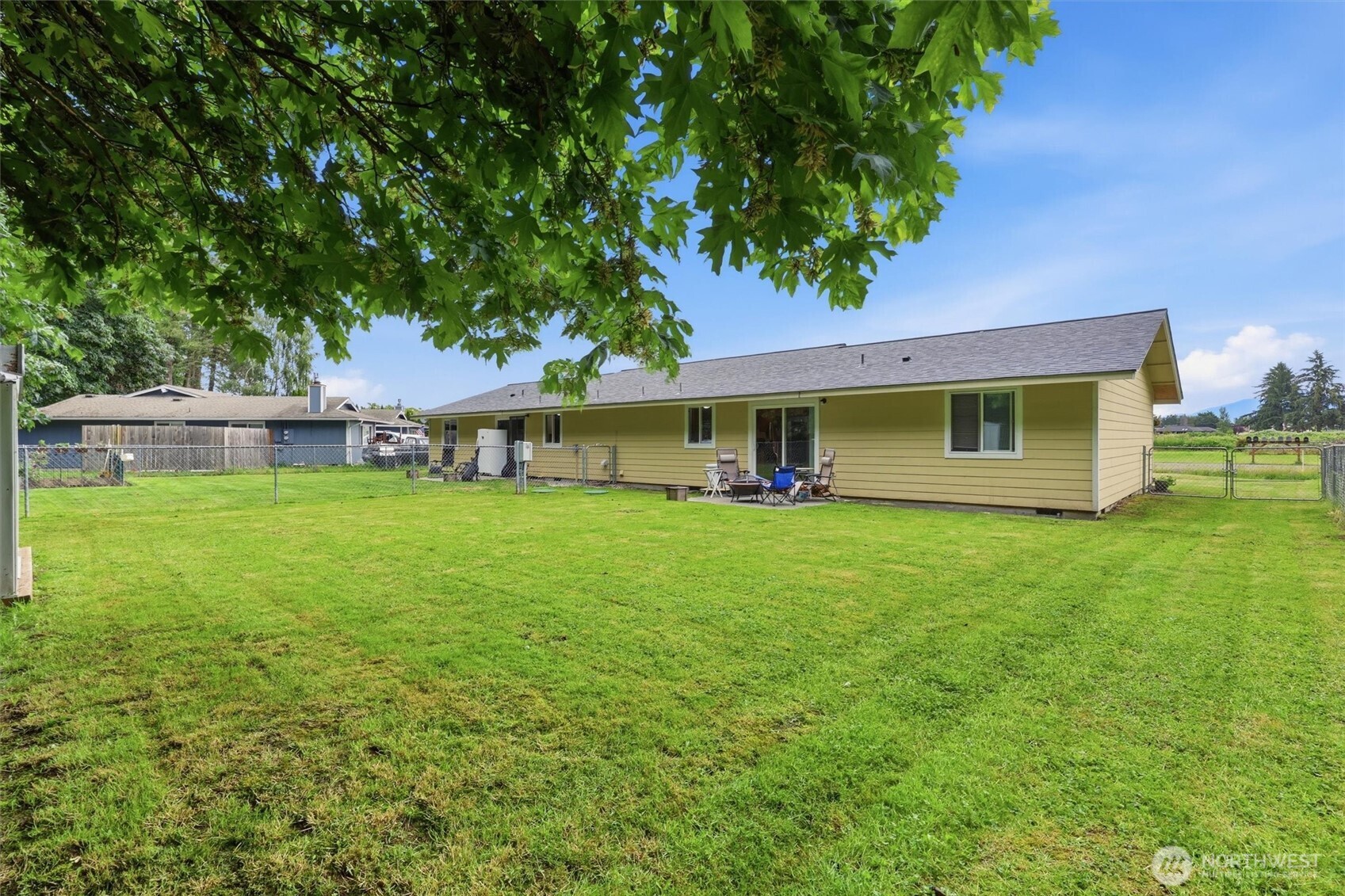 11040 N Skagit Street A & B Property Photo 33