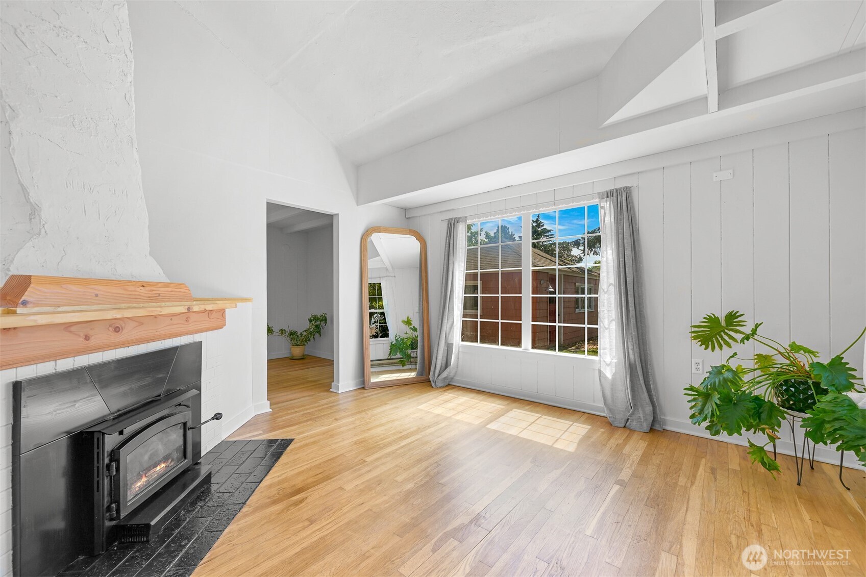 2500 I Street Property Photo 6