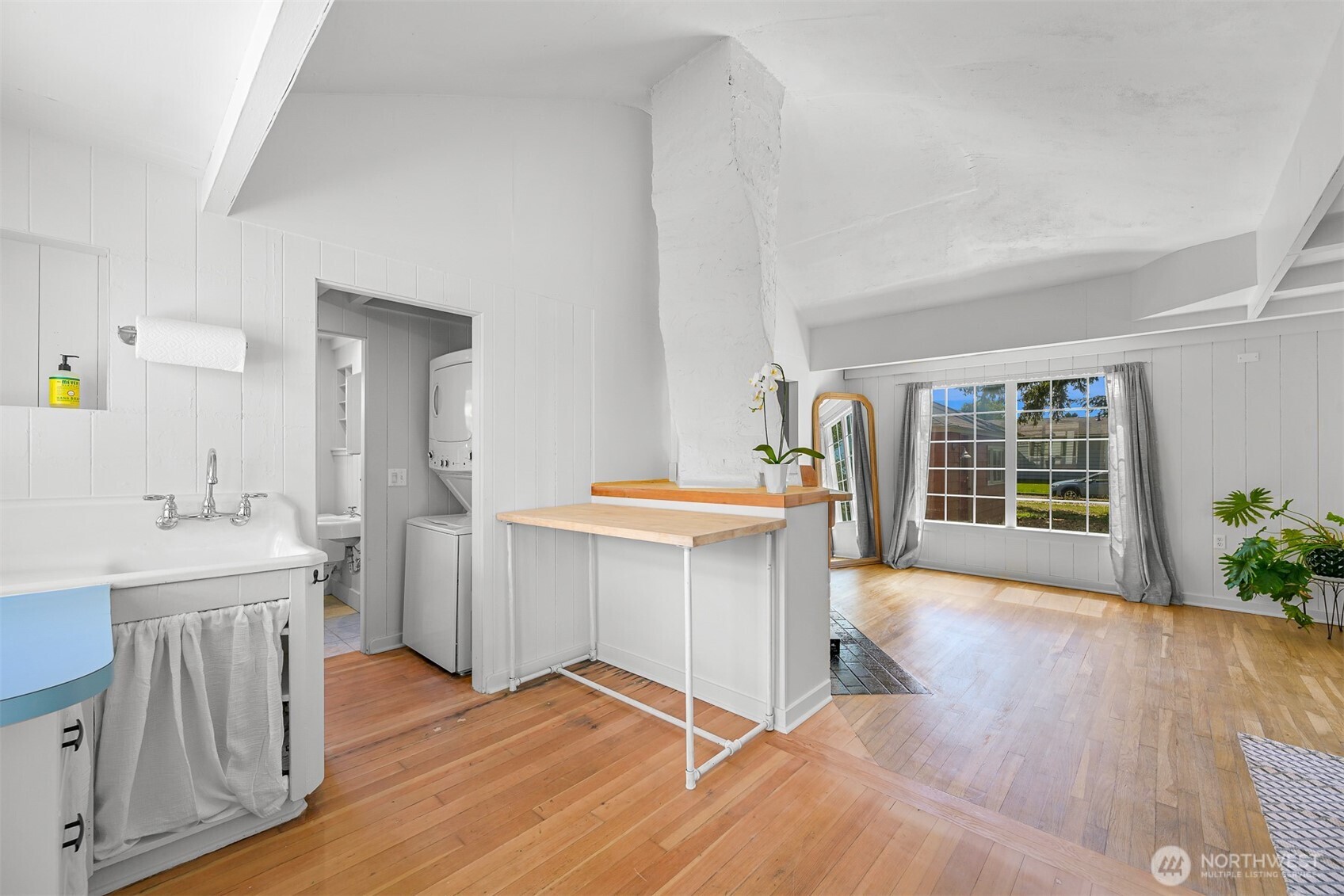 2500 I Street Property Photo 15