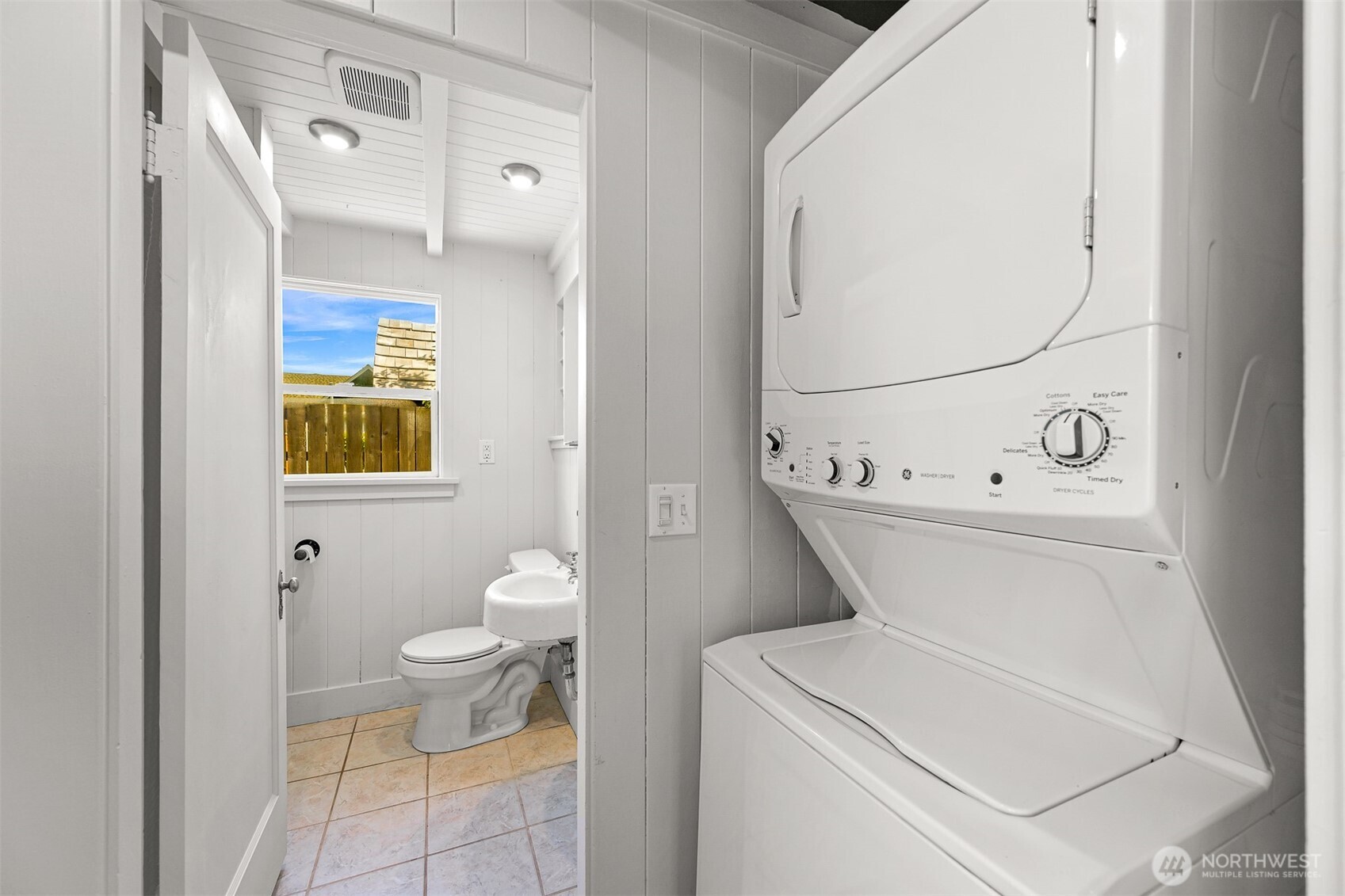 2500 I Street Property Photo 20