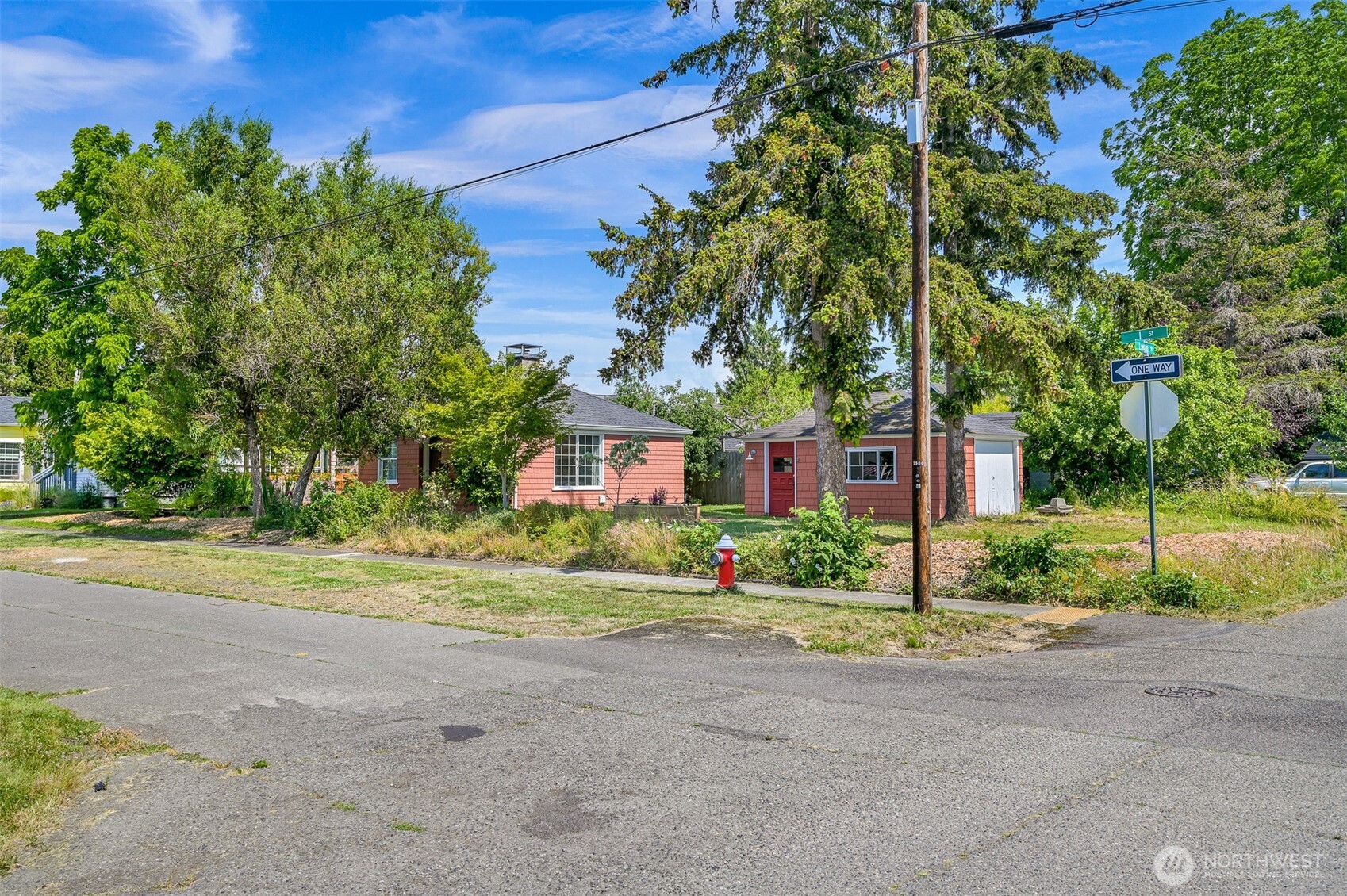 2500 I Street Property Photo 32