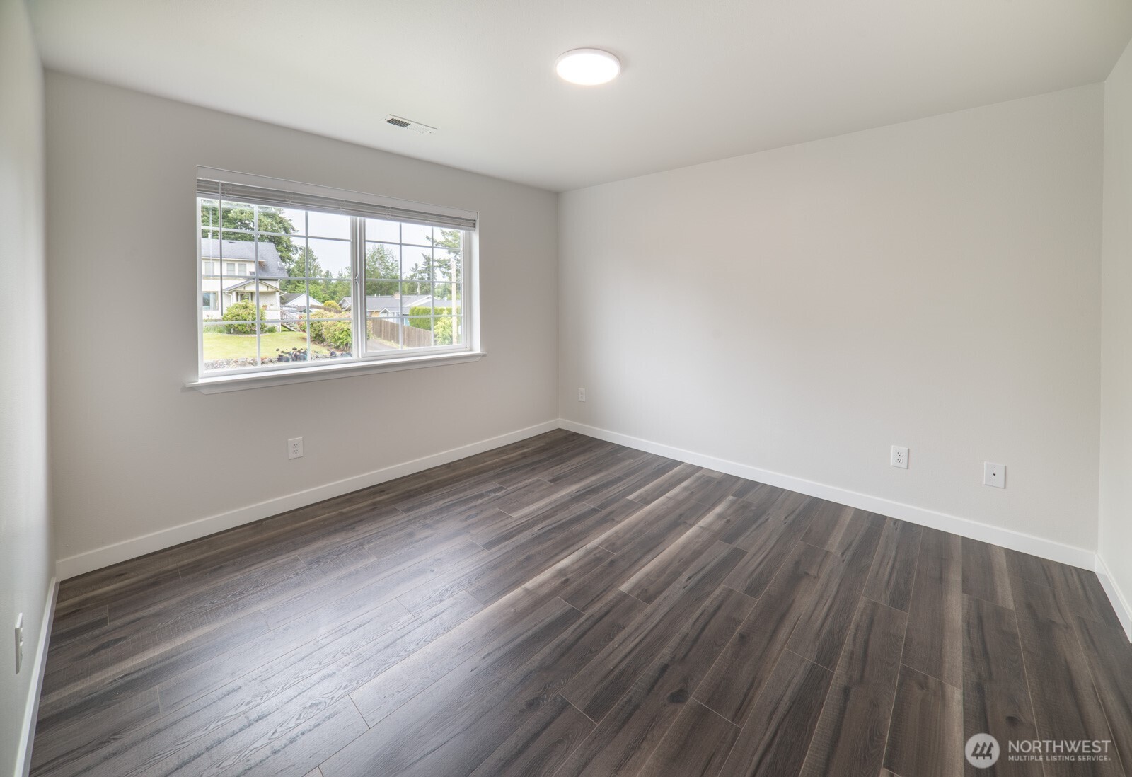 520 N Laventure Road Property Photo 12
