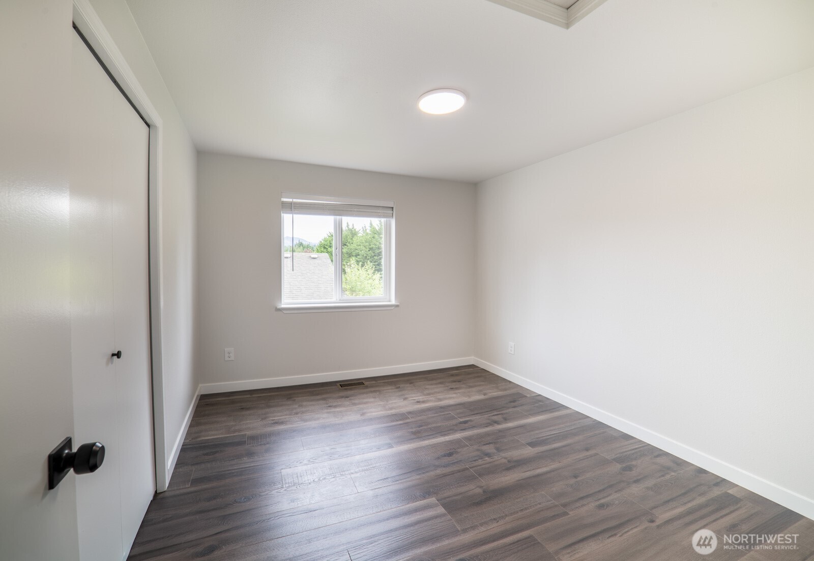520 N Laventure Road Property Photo 17