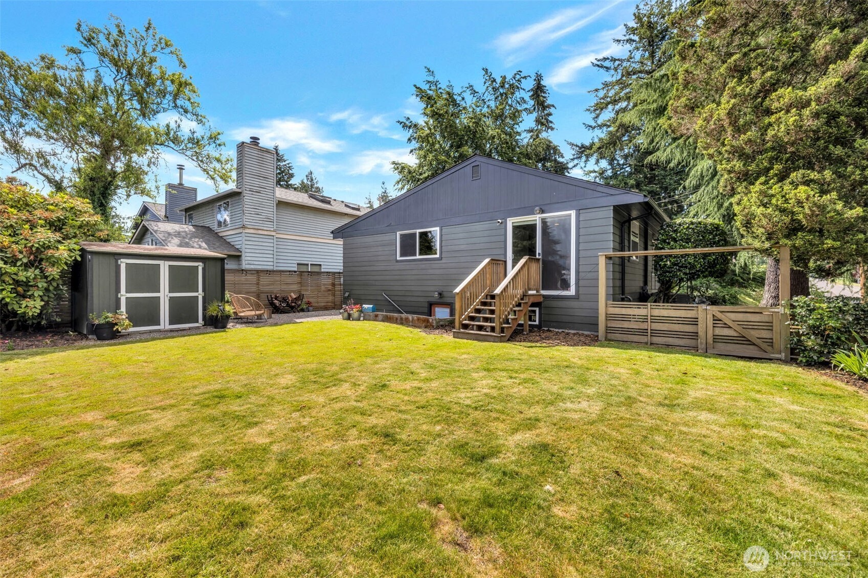 3802 Ne 90th Street Property Photo 4