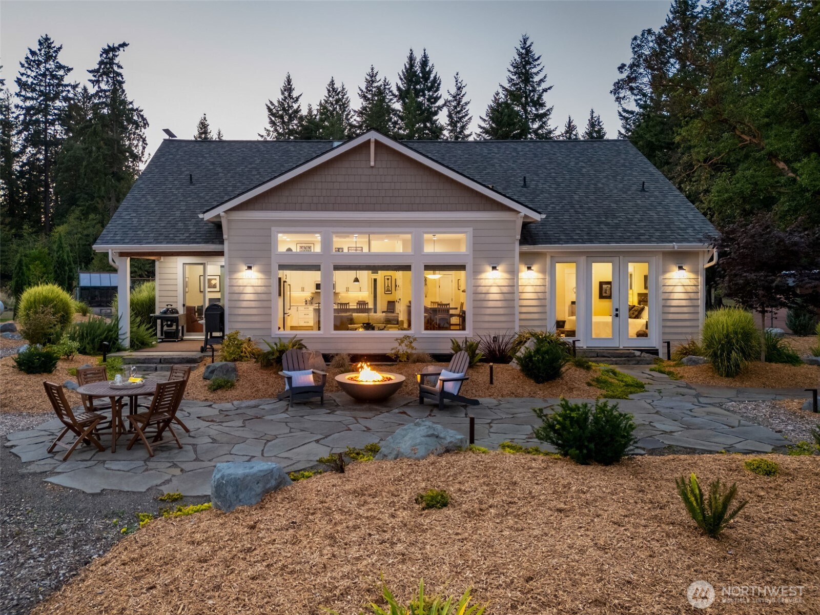 211 E Vineyard Crest Road Property Photo 6