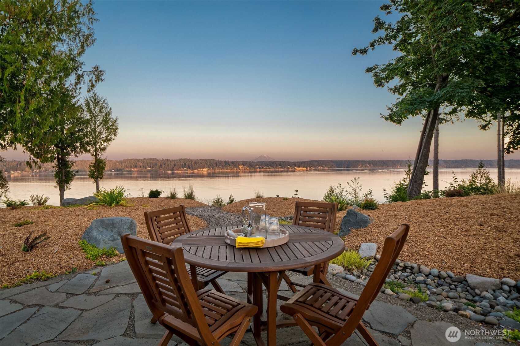 211 E Vineyard Crest Road Property Photo 12