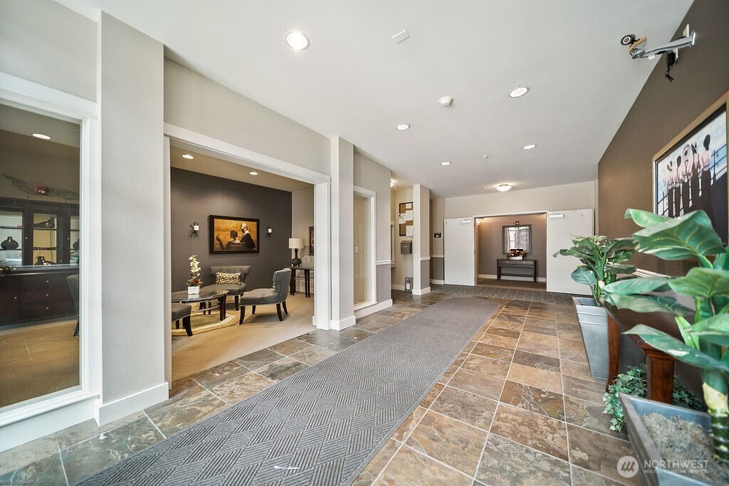 400 Washington 115 Property Photo 6