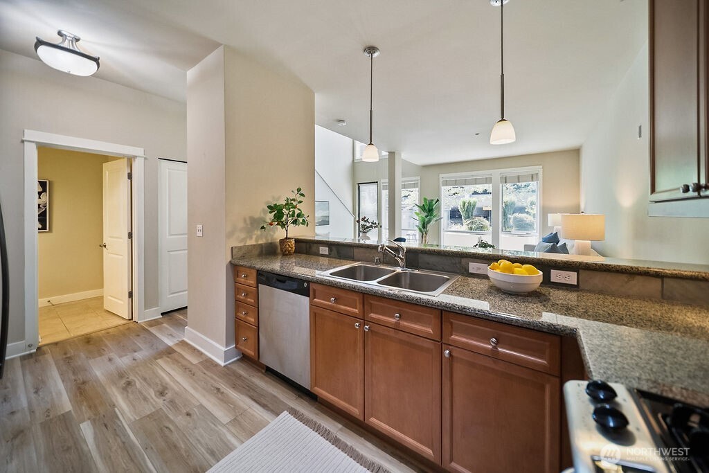 400 Washington 115 Property Photo 11