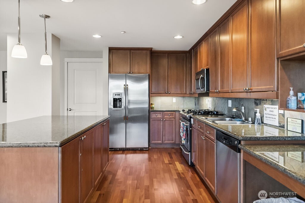 400 Washington 115 Property Photo 33