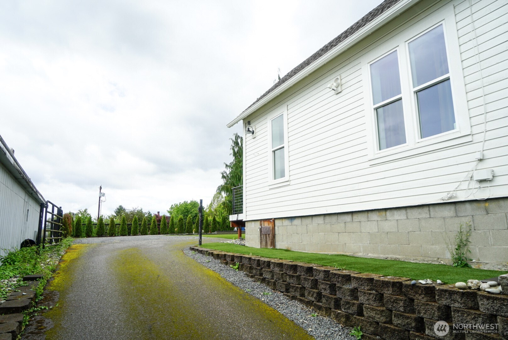 112 Avenue A Property Photo 23