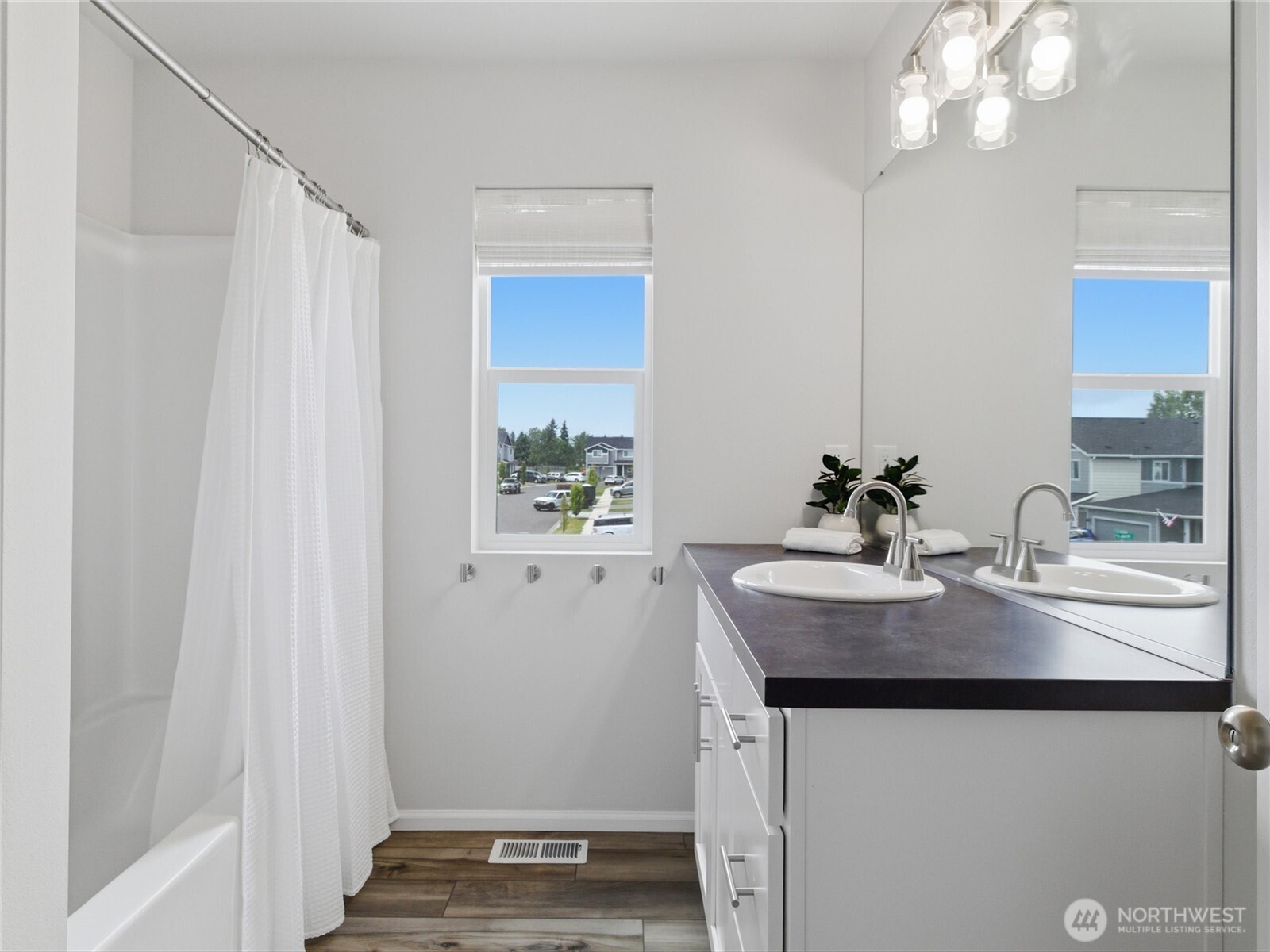 15069 Iverson Loop Property Photo 29