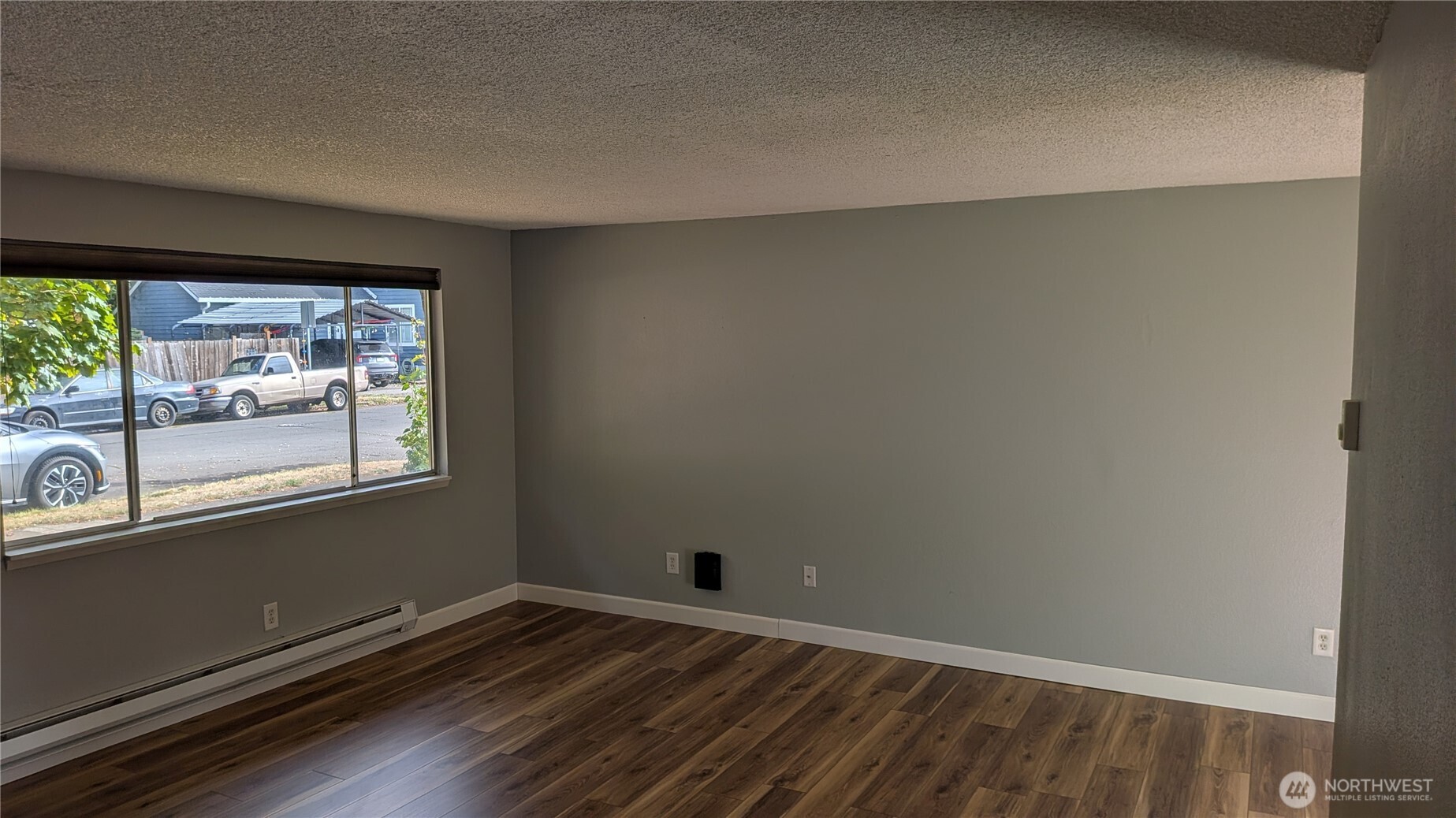 3007 E 33rd Street Property Photo 8