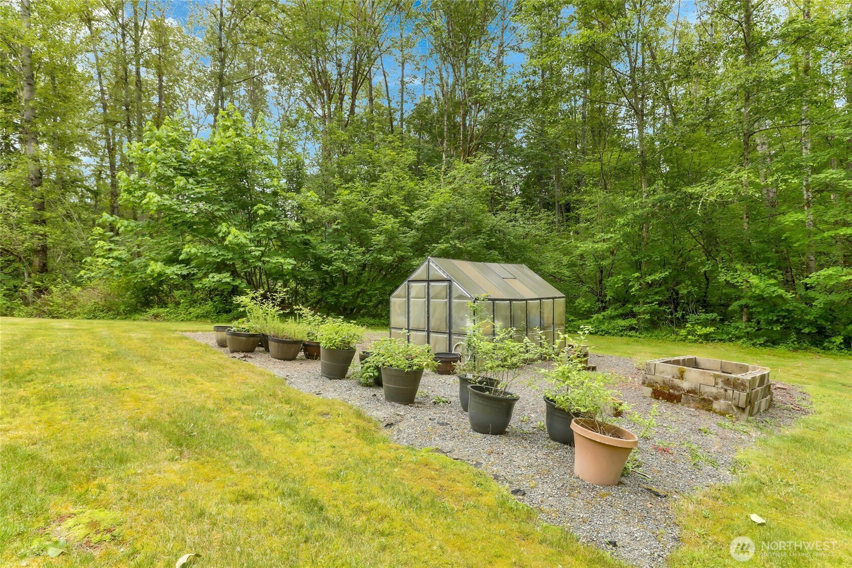 27630 Ne Quail Creek Dr Property Photo 5