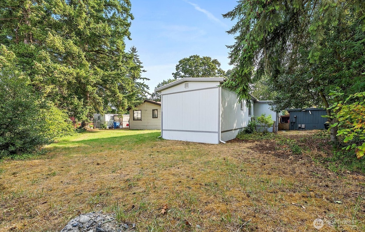 8516 32nd Court 103 Property Photo 17