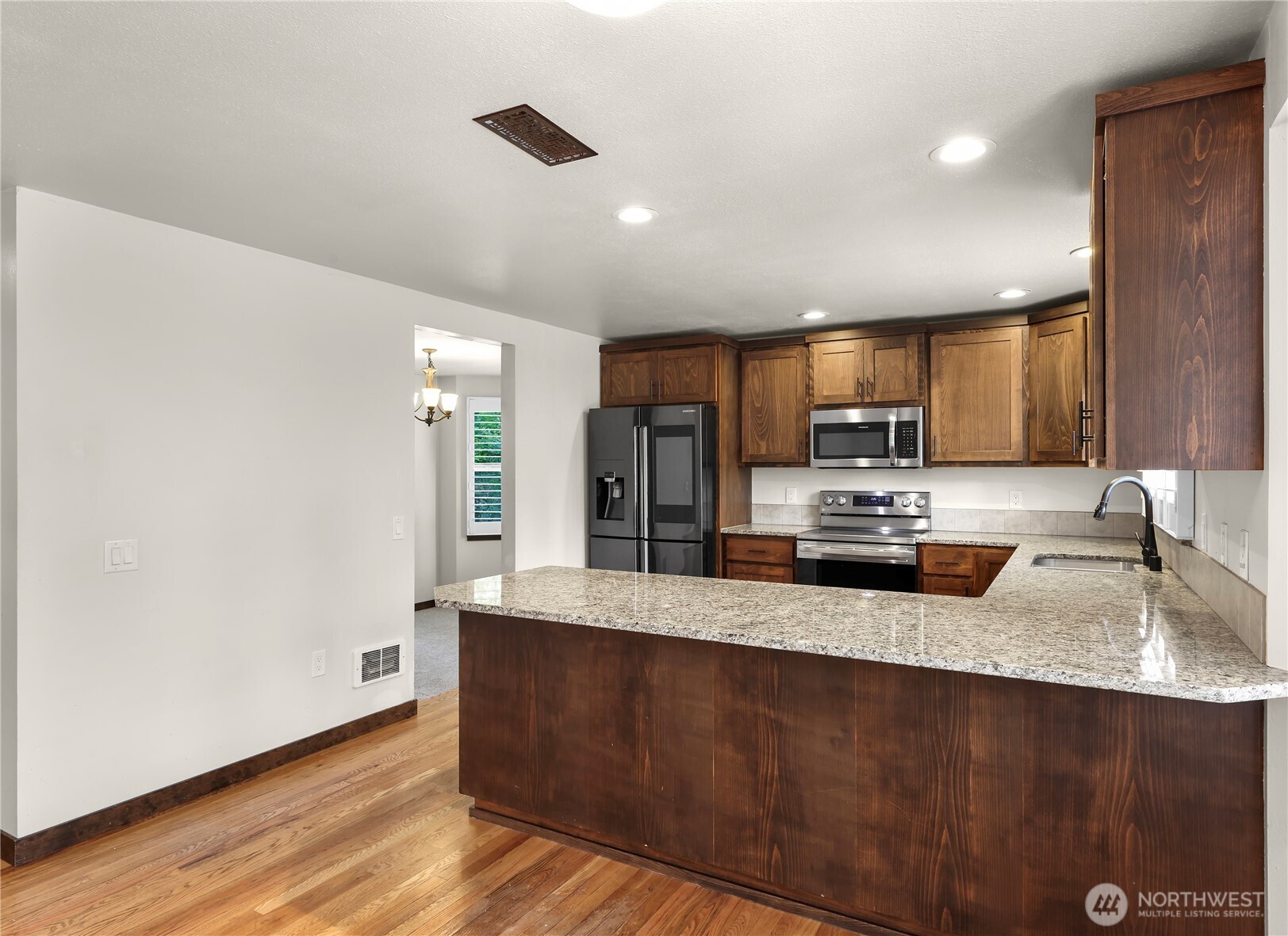 3192 Santa Fe Court Property Photo 9