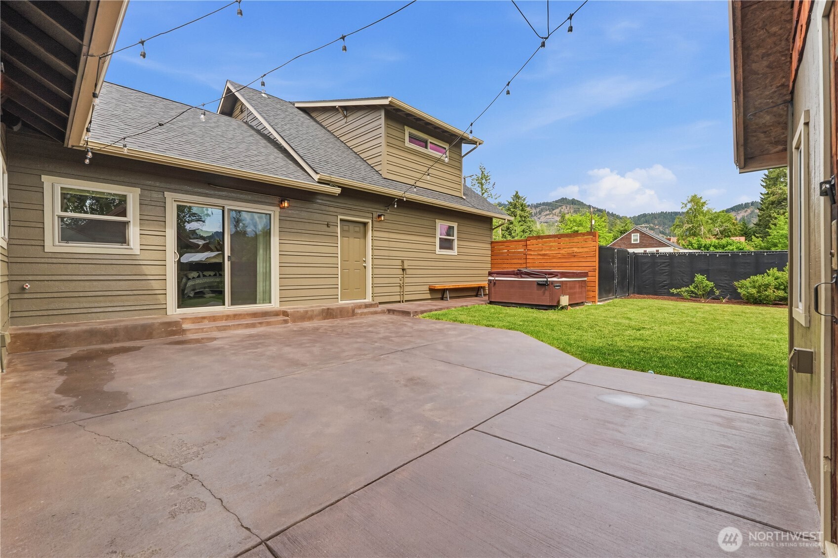 106 Evans Street Property Photo 4