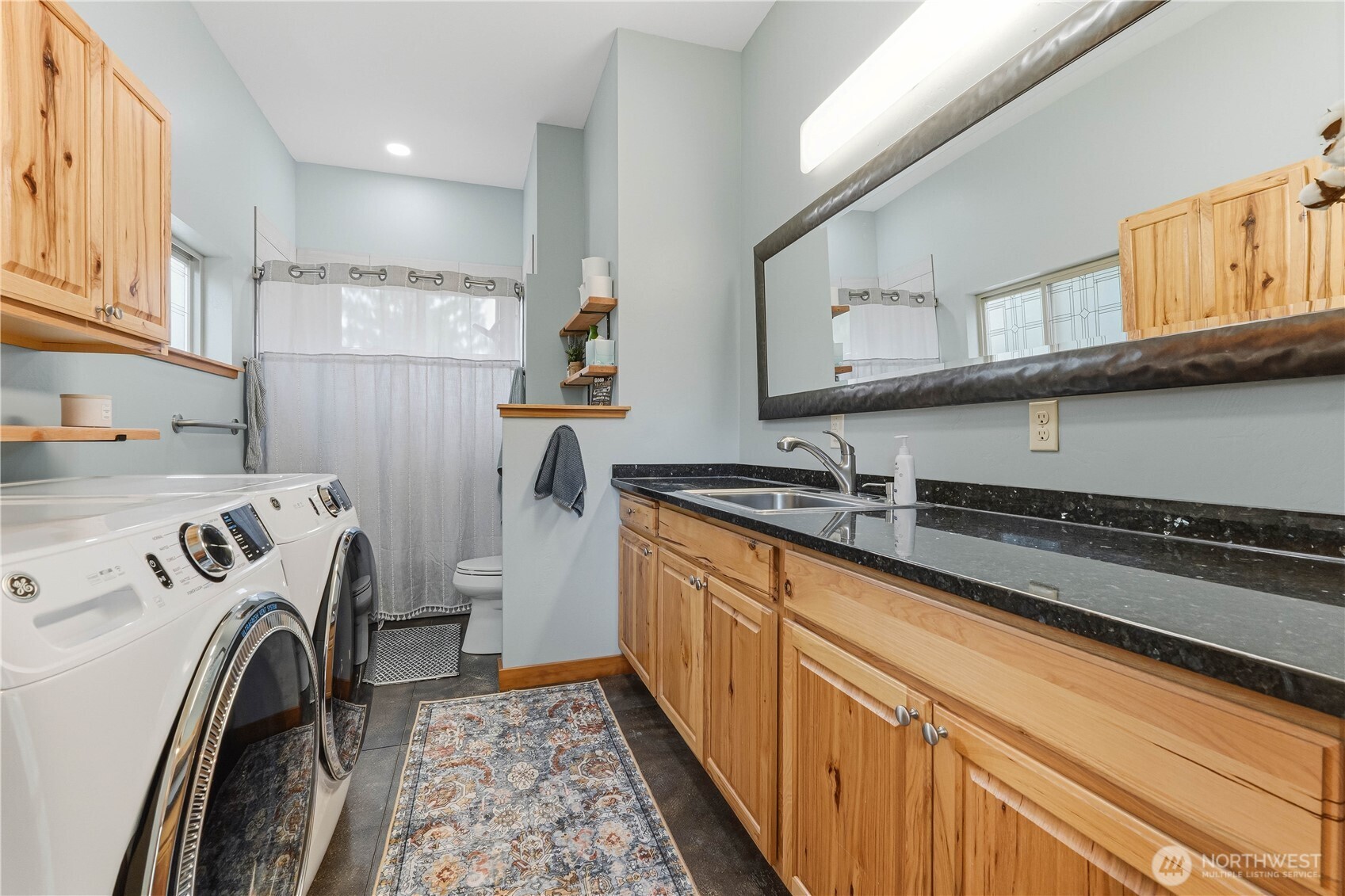 106 Evans Street Property Photo 25