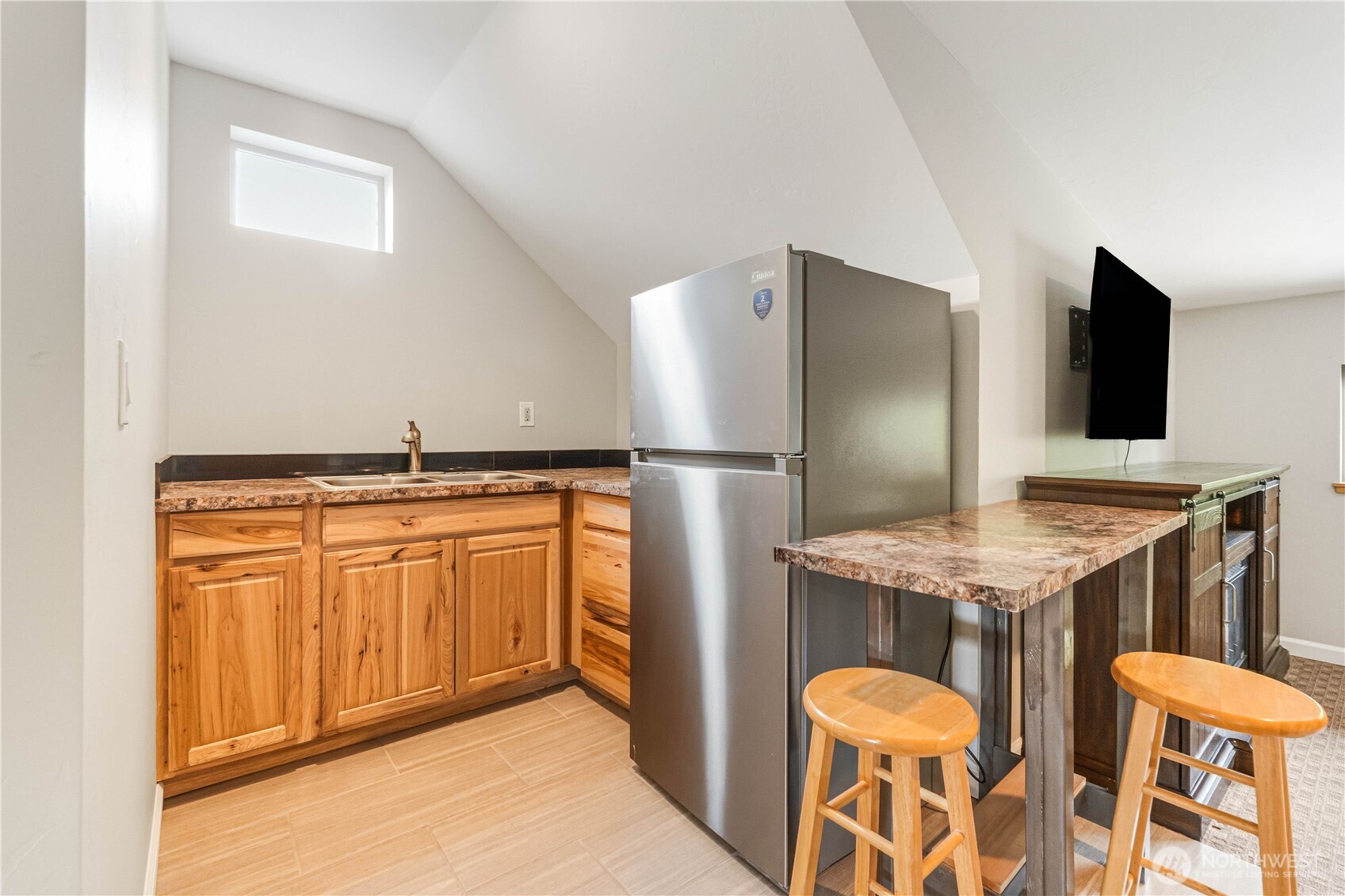 106 Evans Street Property Photo 30