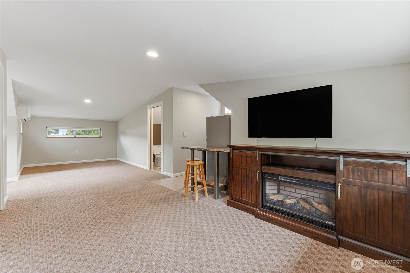 106 Evans Street Property Photo 32