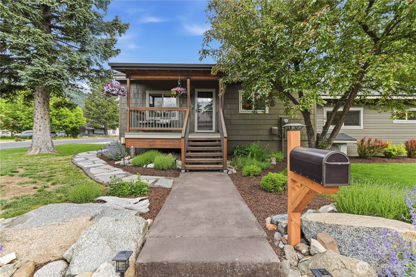 106 Evans Street Property Photo 38