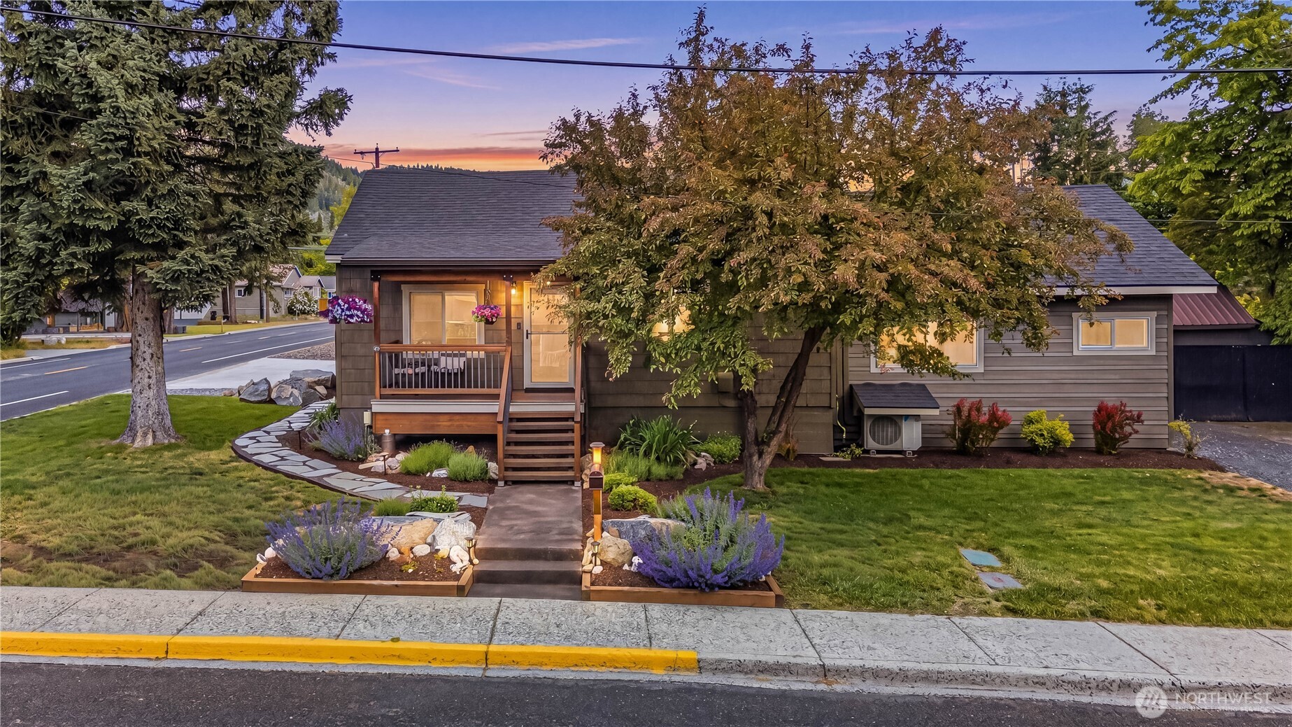 106 Evans Street Property Photo 40