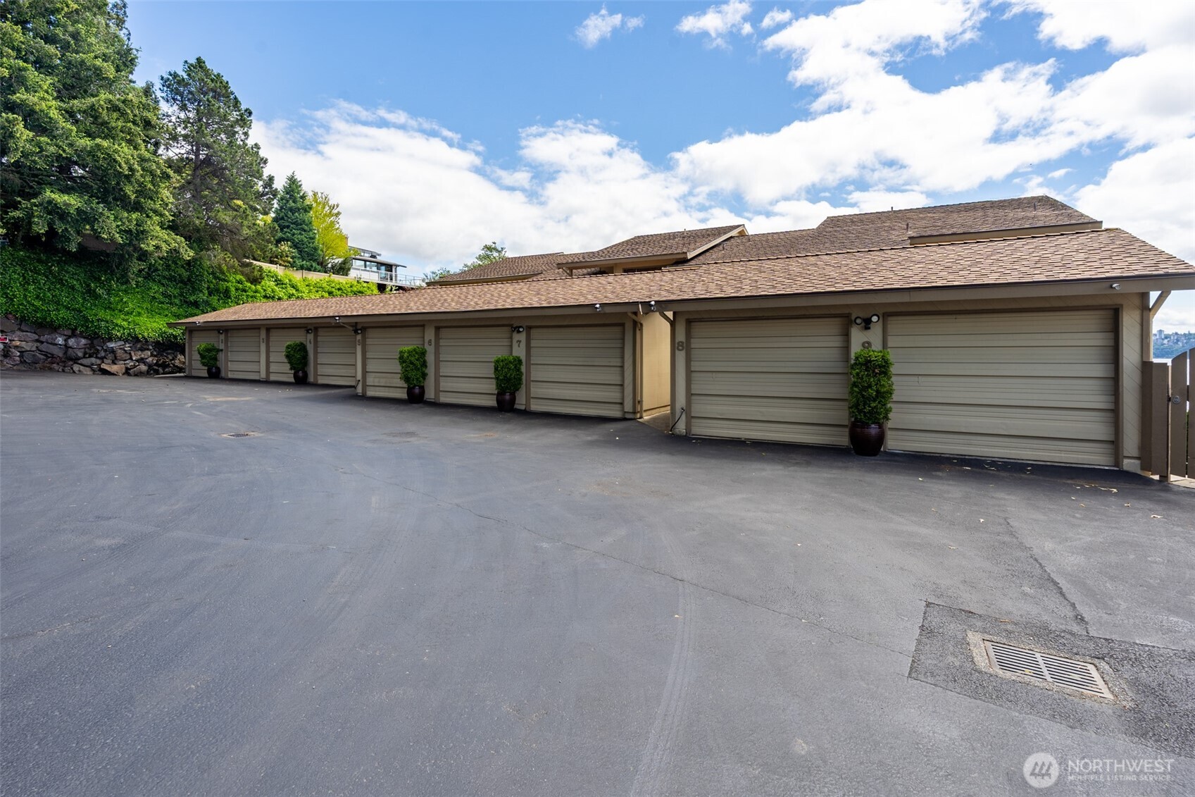 6402 E Side Drive 2 Property Photo 31