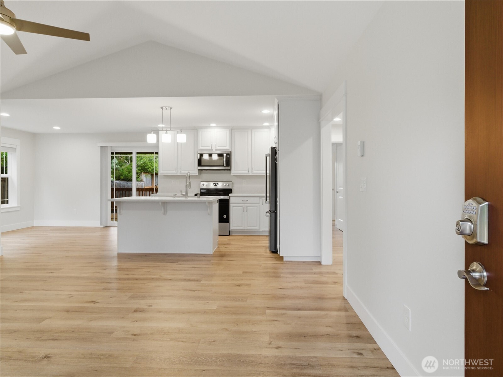 410 Ensign Avenue Property Photo 6