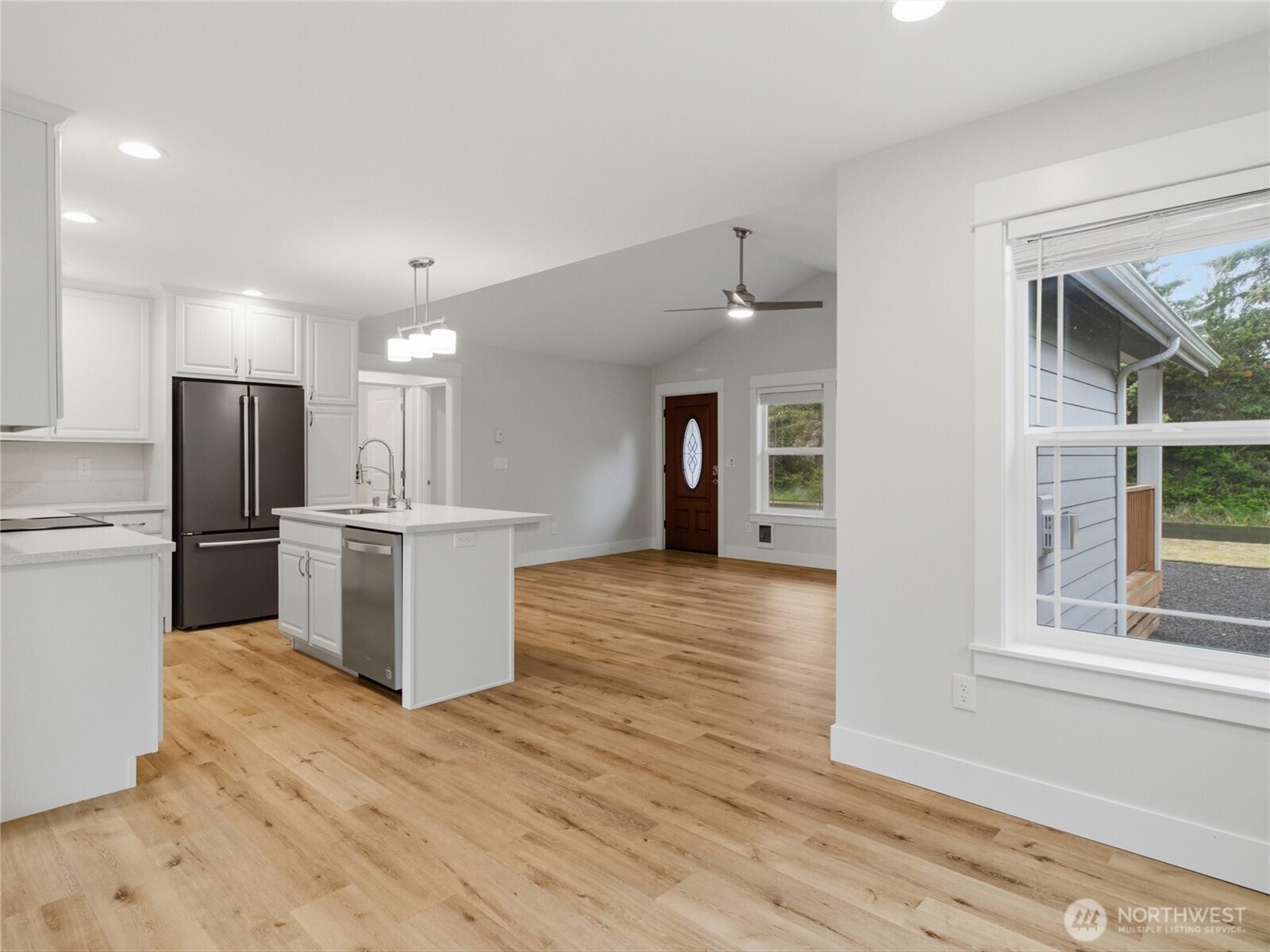 410 Ensign Avenue Property Photo 21