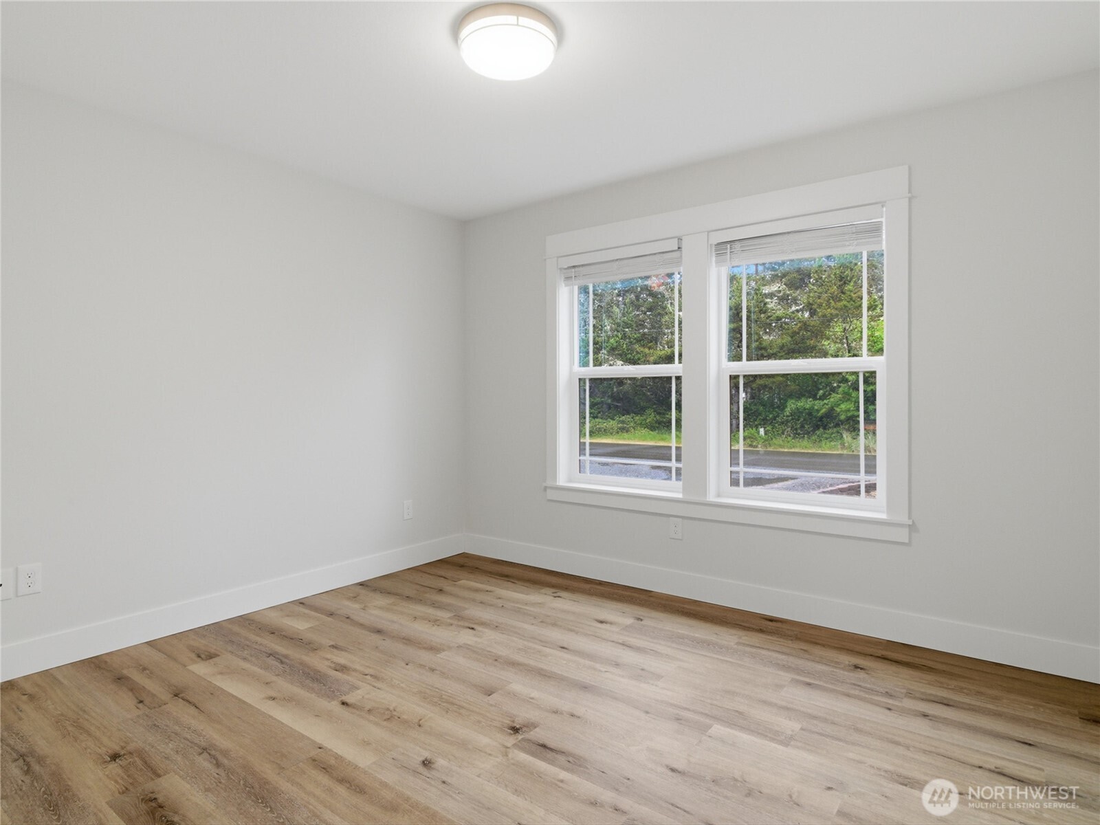 410 Ensign Avenue Property Photo 29