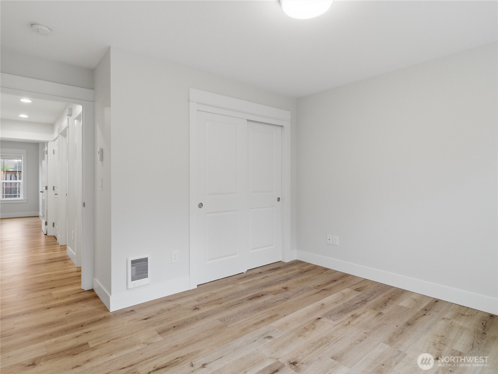 410 Ensign Avenue Property Photo 30
