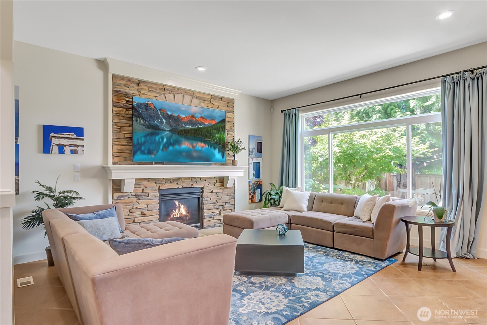 323 240th Place Property Photo 13
