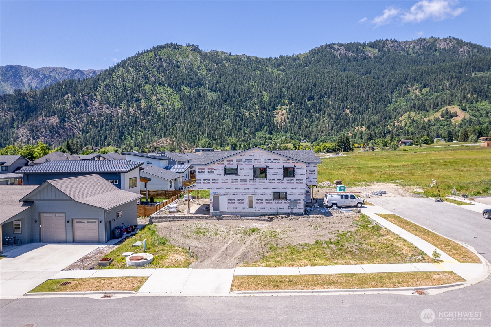 337 Alpenglow Property Photo 5