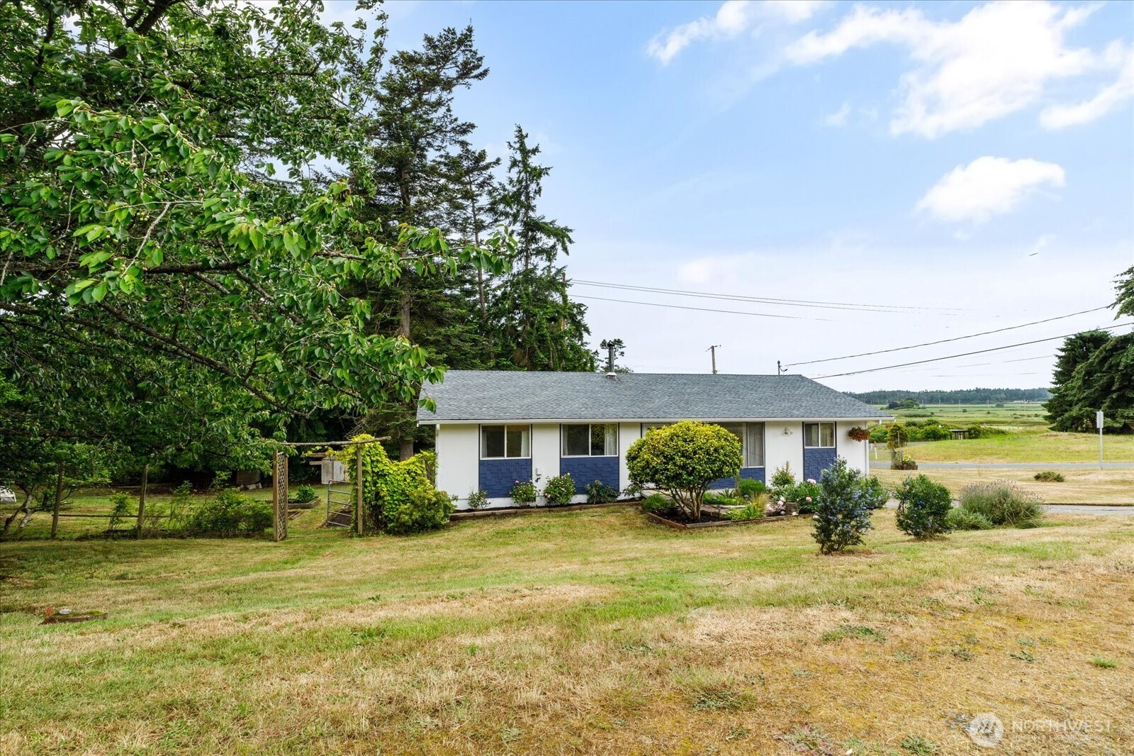 975 Ferry Avenue Property Photo 1