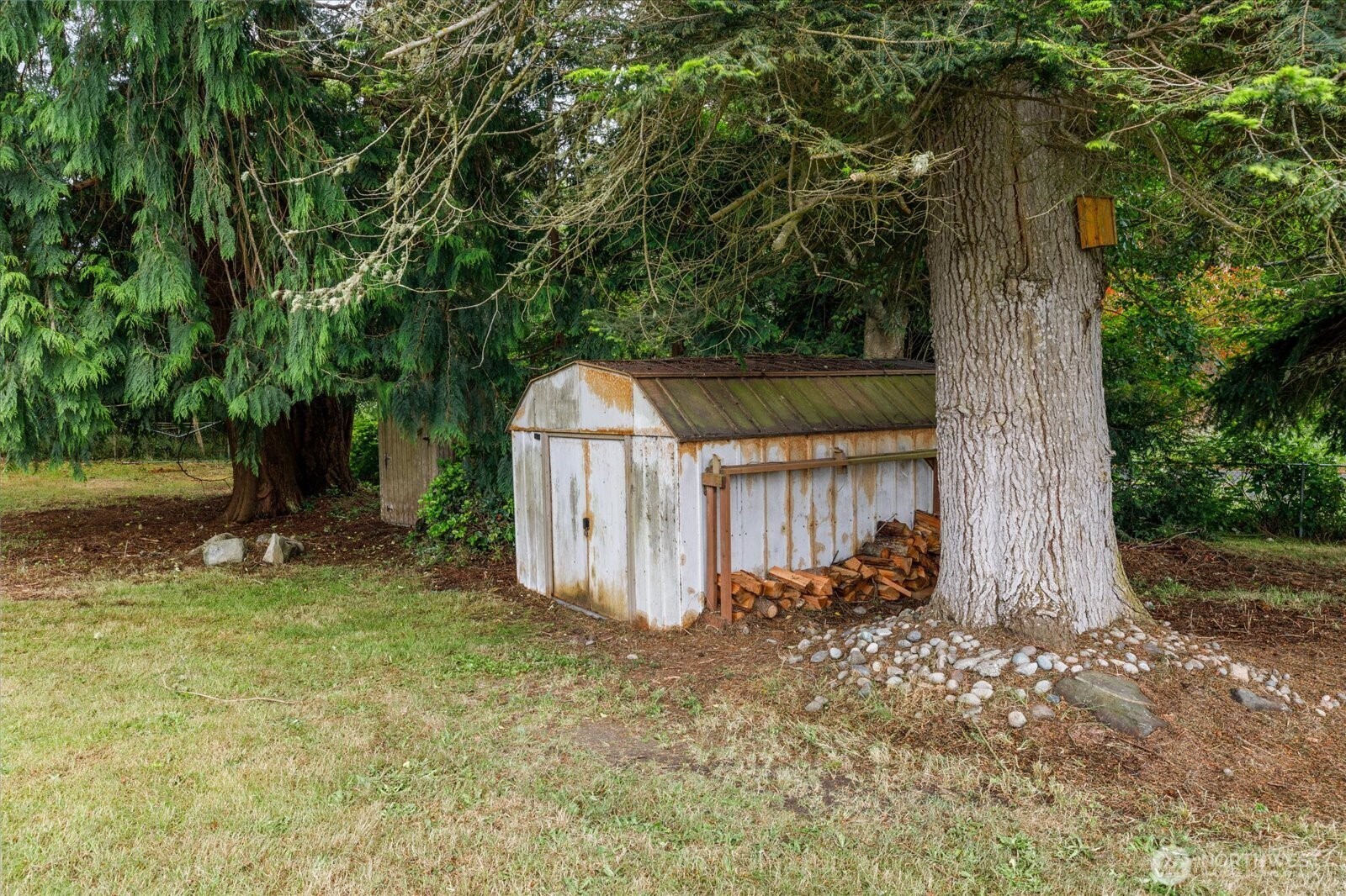 975 Ferry Avenue Property Photo 35