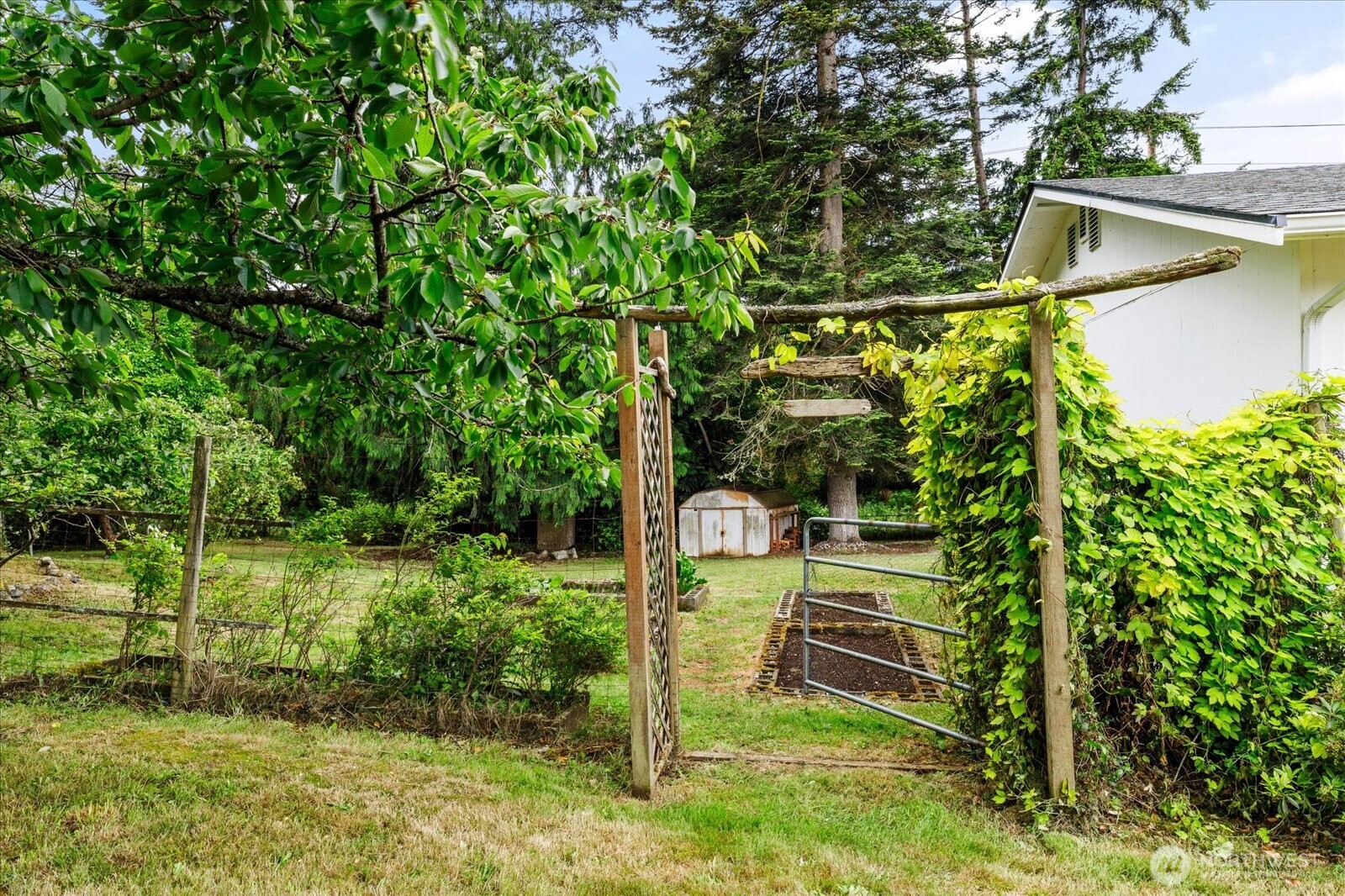 975 Ferry Avenue Property Photo 39
