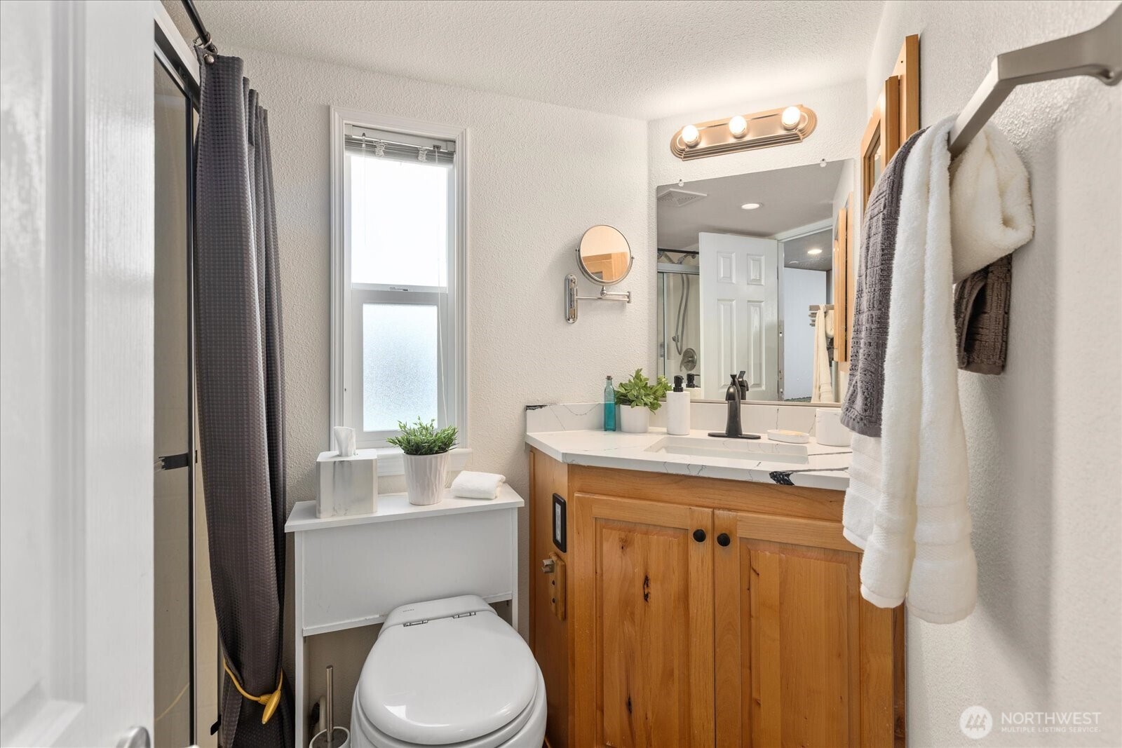 2706 Westlake Avenue 76 Property Photo 21