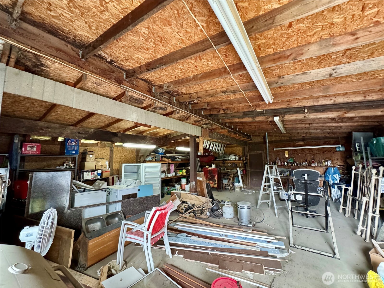 20423 State Route 20 Property Photo 6