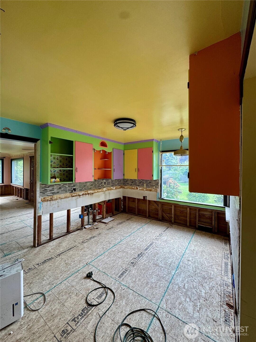 20423 State Route 20 Property Photo 8