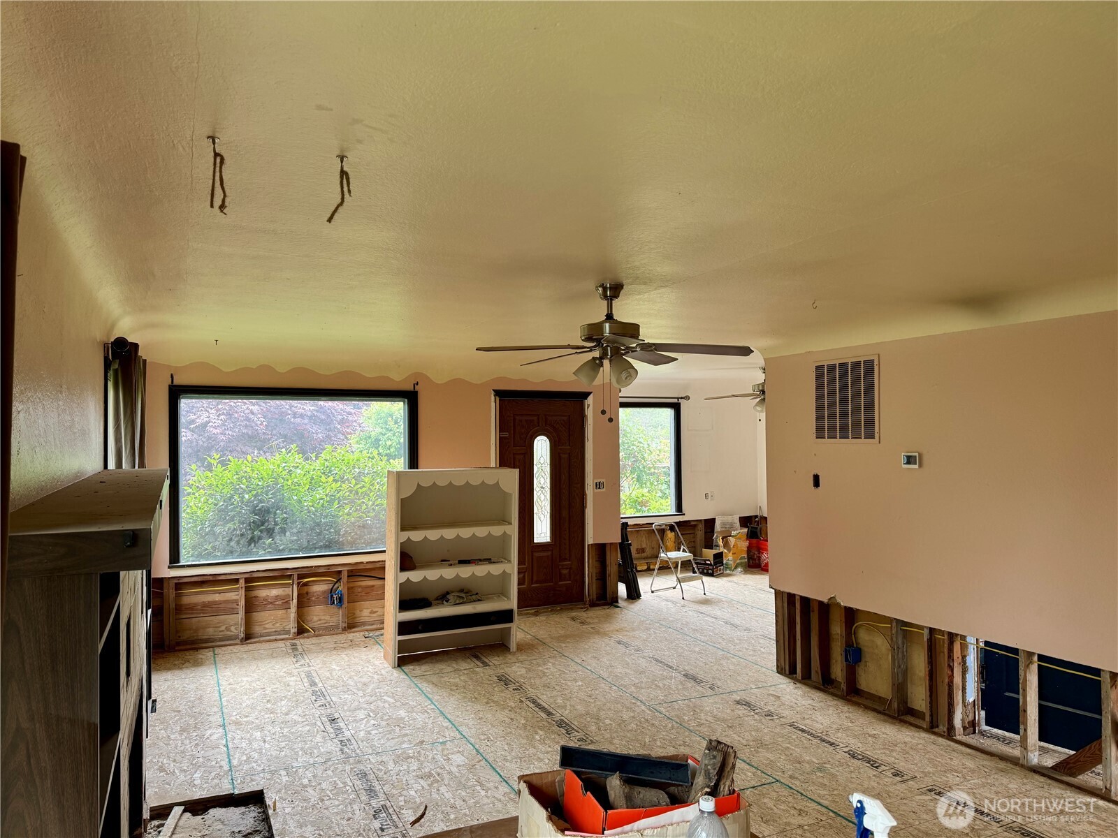 20423 State Route 20 Property Photo 11