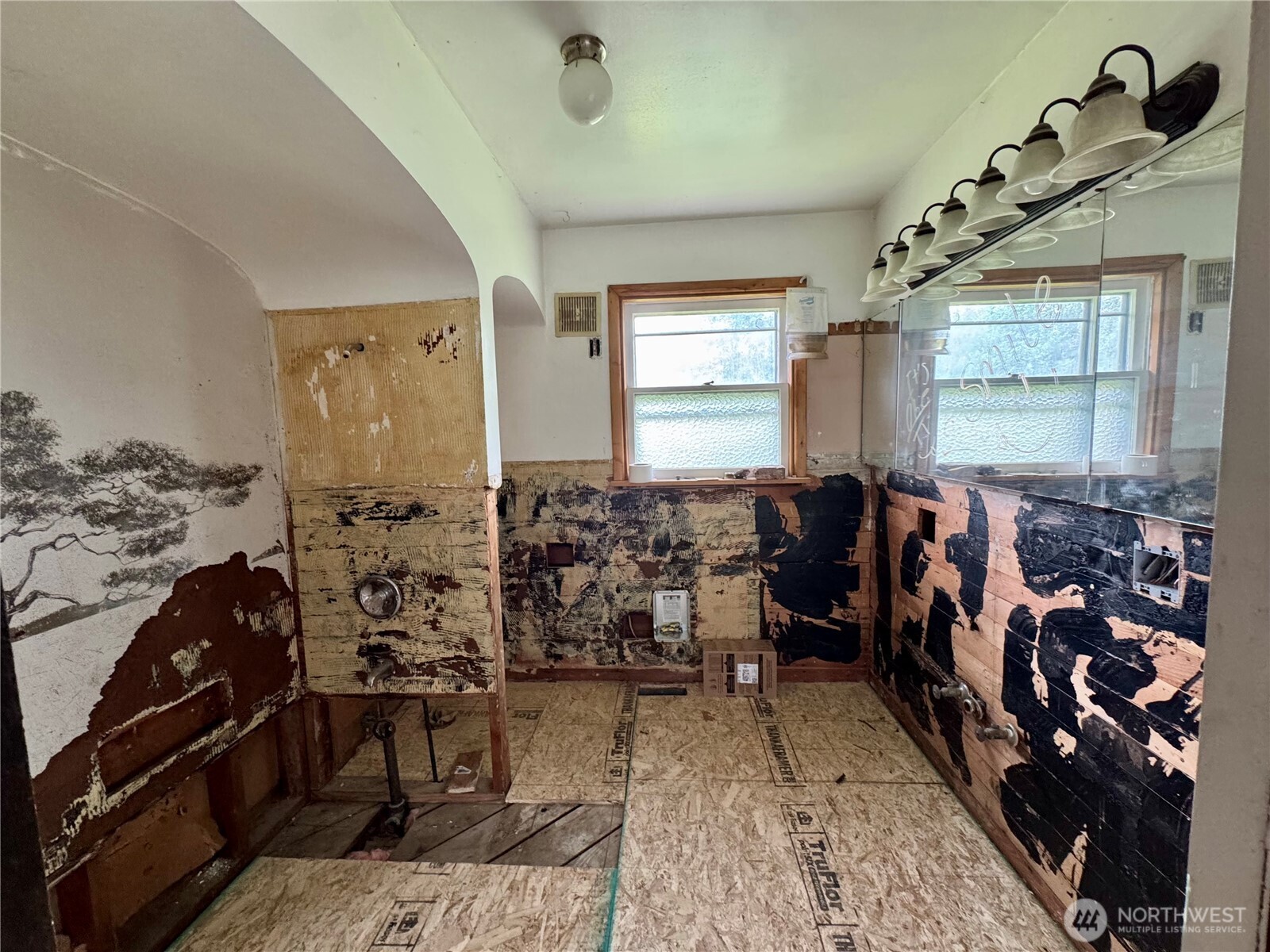 20423 State Route 20 Property Photo 14
